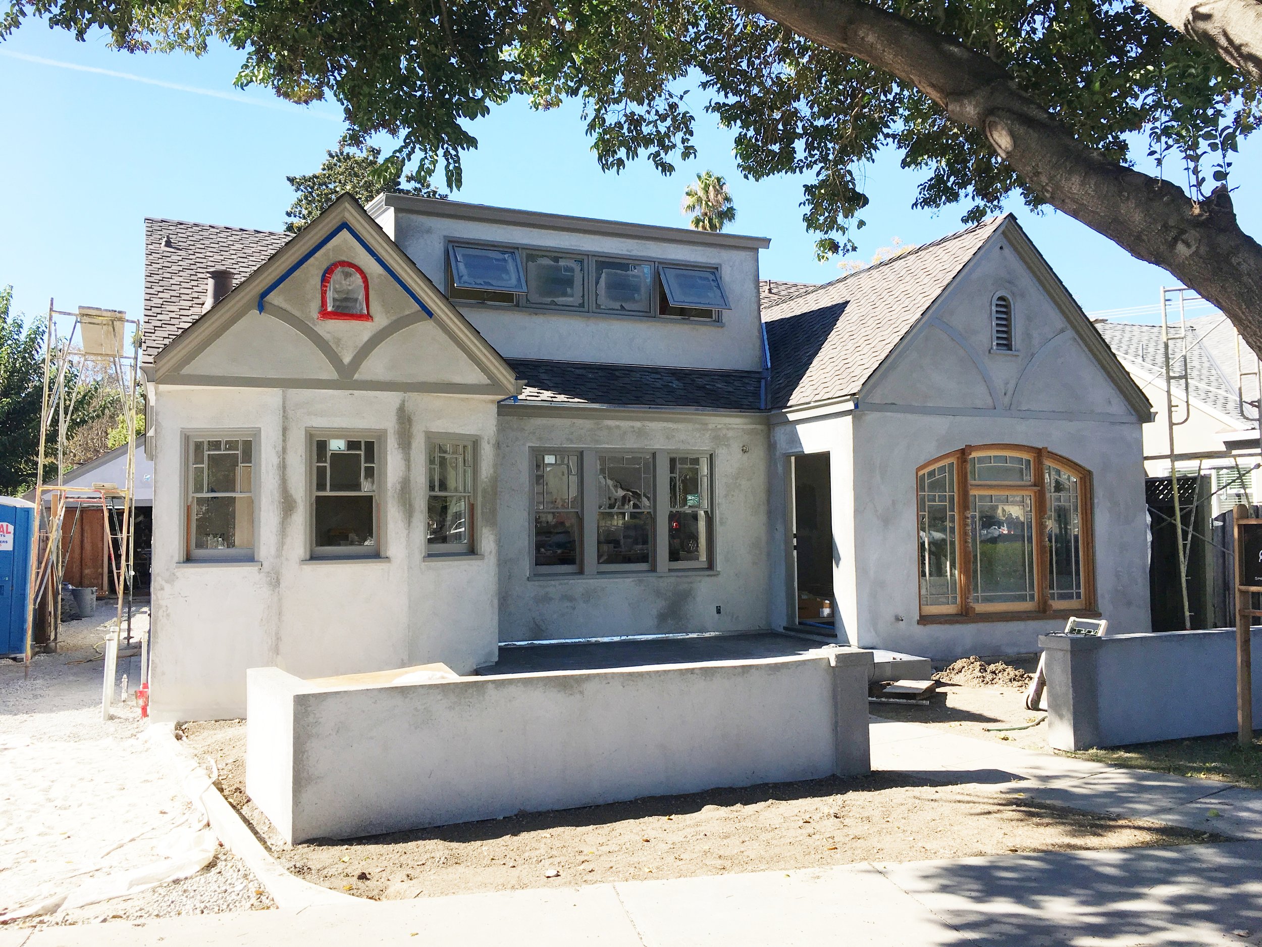 Lincoln Ave: Plywood No More