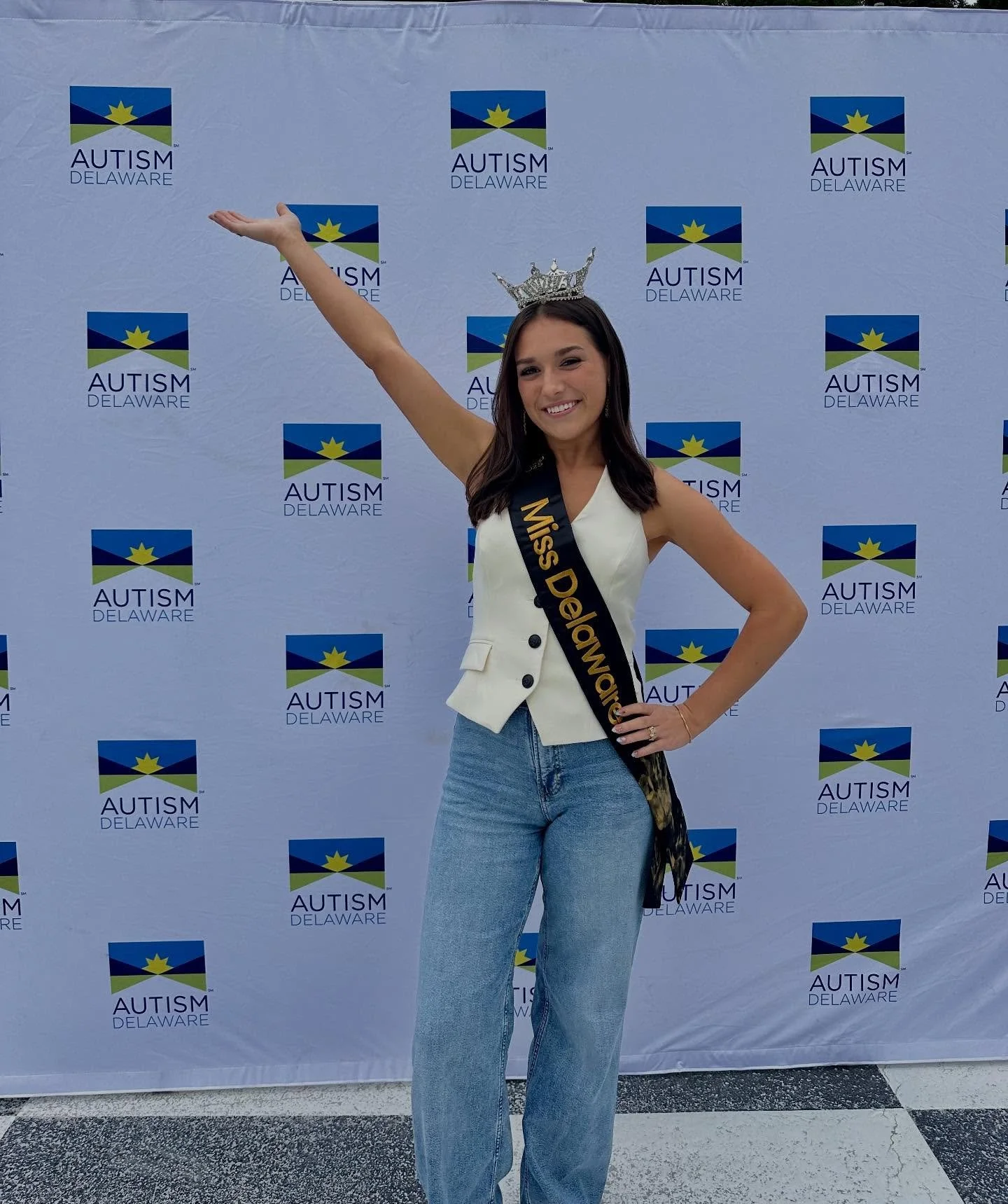 ✨ Walk for Autism ✨ 

When I was first crowned Miss Delaware I knew one of the events I absolutely had to make sure I did during my year was the @autismdelaware walk for autism and the wait was so worth it. 

I had the best day walking with families,