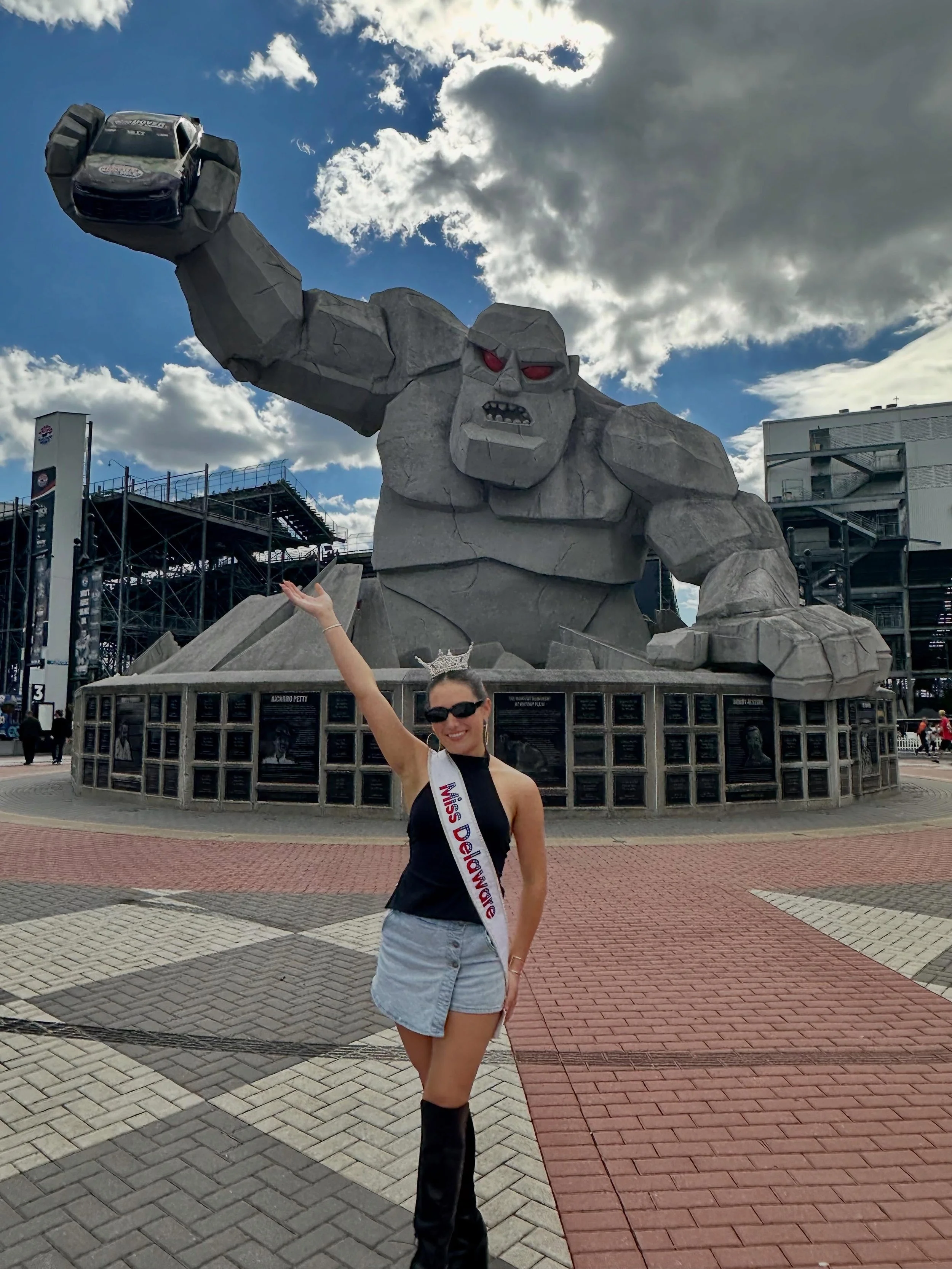 All Star Weekend Day One! 🏁

It was so great to be back at @monstermile for the second time as Miss Delaware! This weekend is extra special though because it&rsquo;s the first time the @nascar all star race has been held at Dover Motor Speedway! 

A