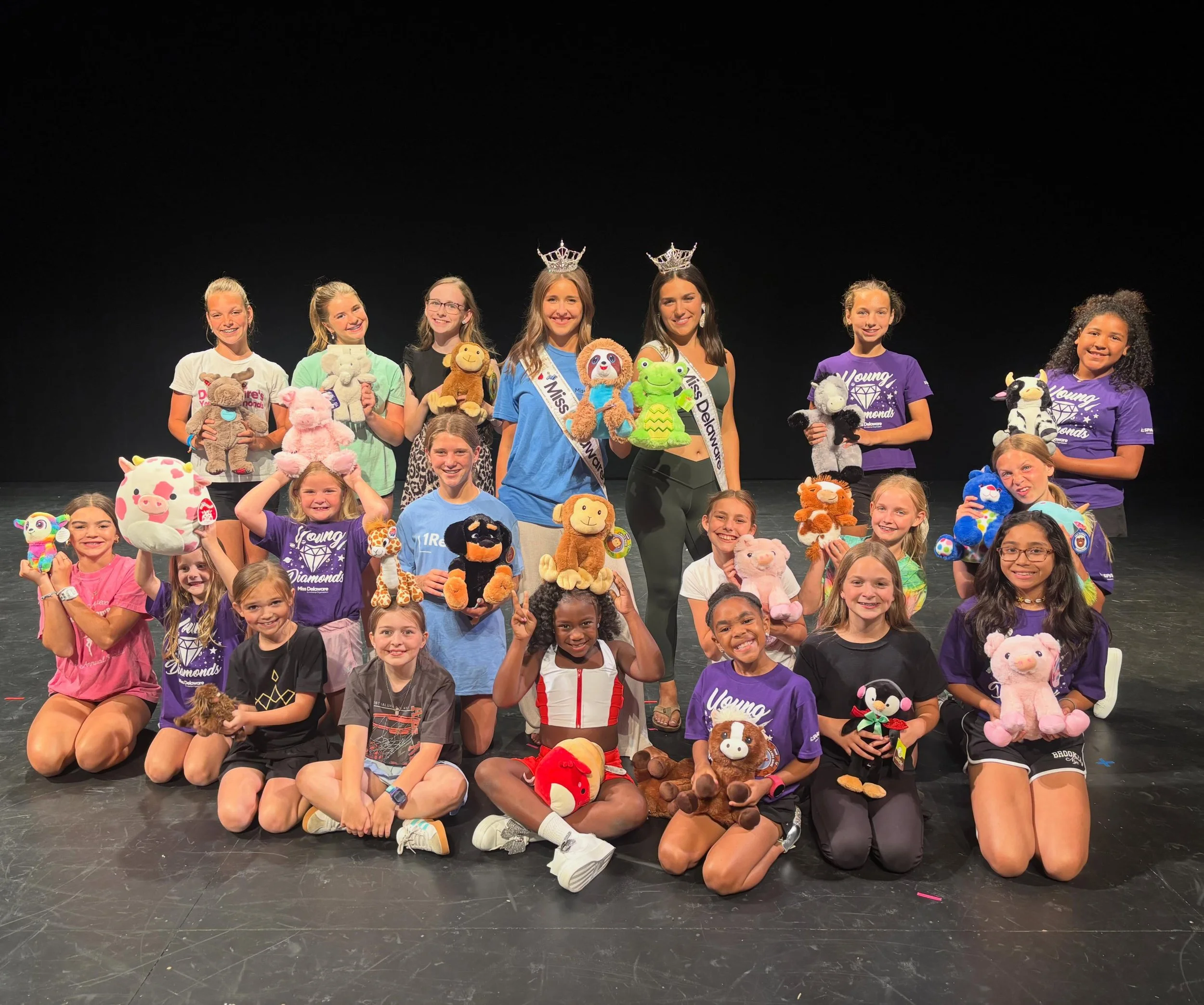 The final tally is in&hellip; the @missdelawaresyoungdiamonds collected 500 stuffed animals for their Cuddles for Courage campaign!