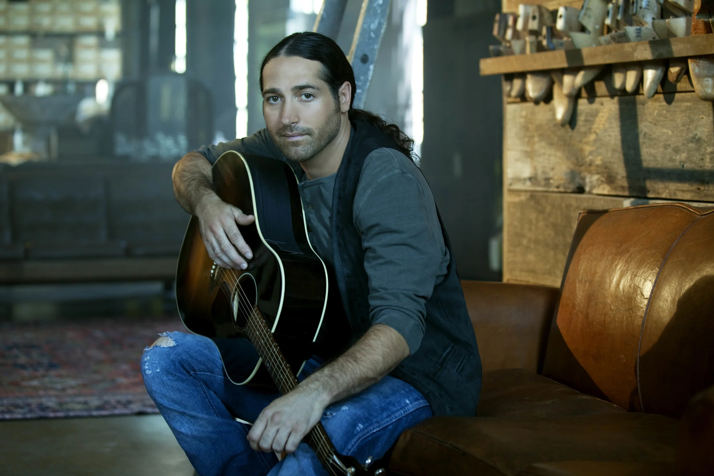 JOSH THOMPSON JOINS ELI YOUNG BAND