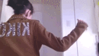 200w-2.gif