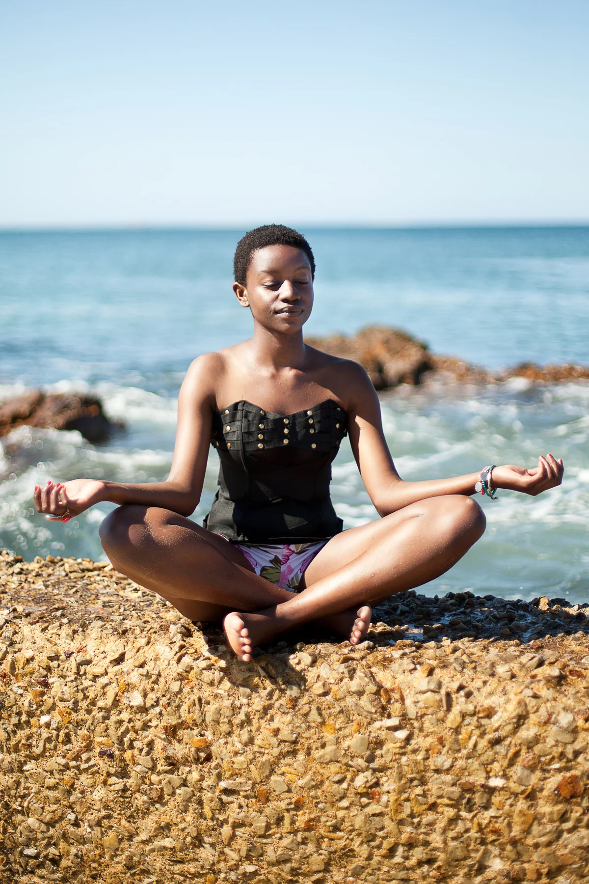  Suhkanasana - Cross-legged