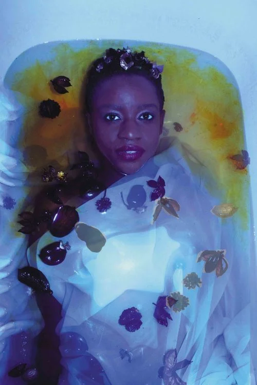 Look 1: Ophelia waking up. Pot Pourri, food colouring and lukewarm bath water were the stars of the scene ;)