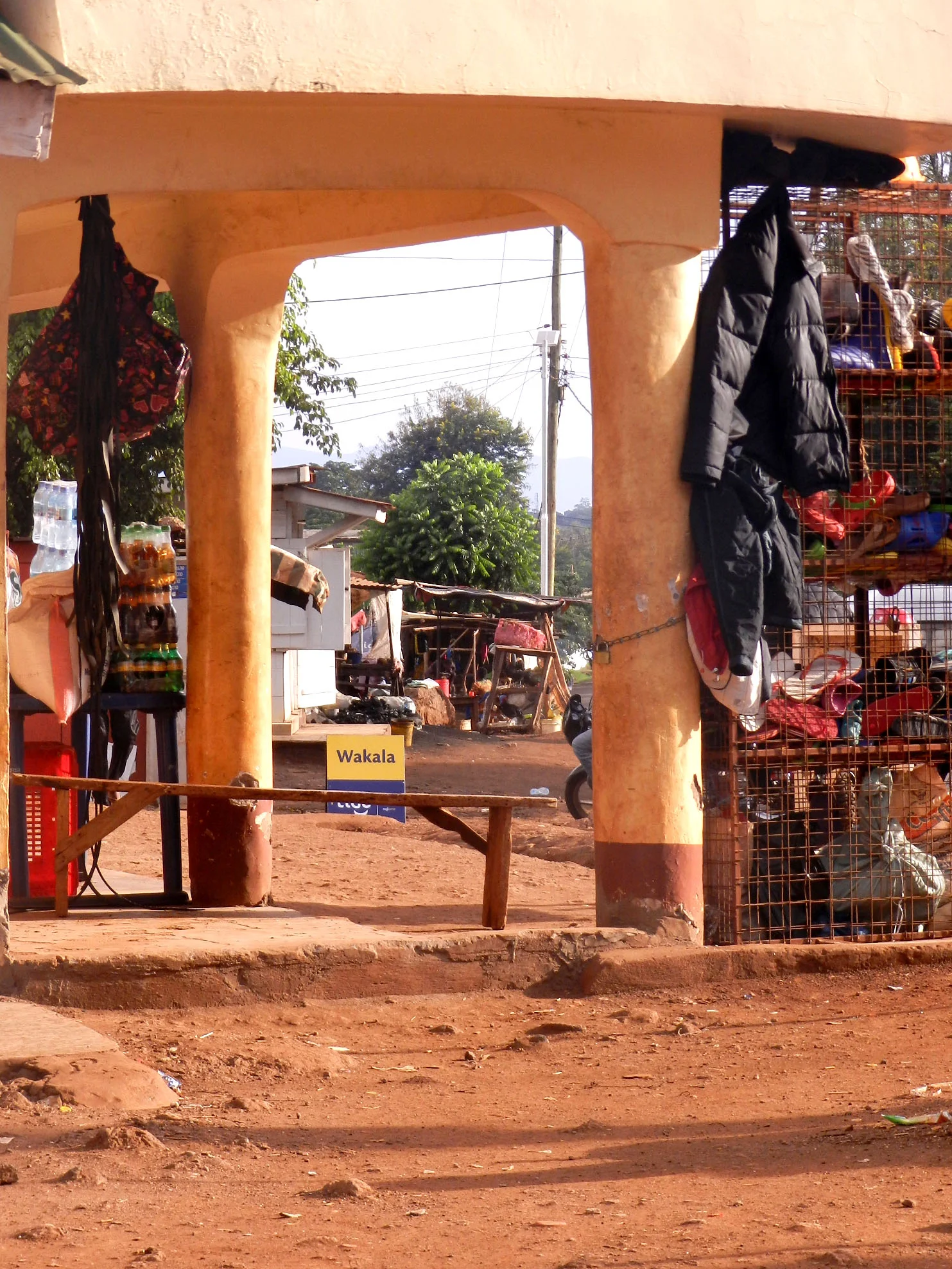 moshi_market_scene.jpg