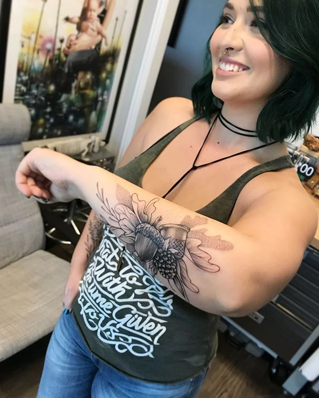 I love tattooing natural objects and manmade mementos arranged in a little composition. 🙌🏻 If you are in the Lewisville, TX area and want to book a consult you can inquire through my website link in my bio!  If you are in the Lake Tahoe Nevada/Cali