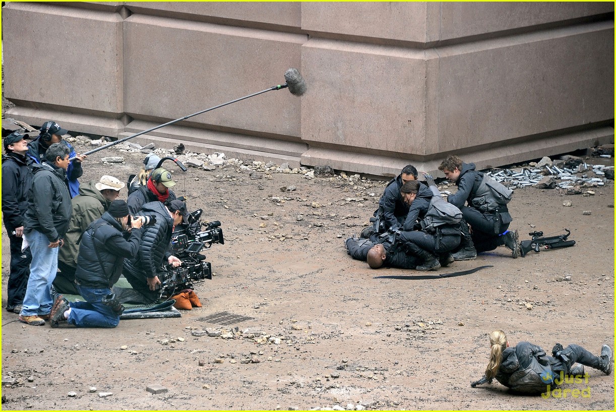 Mockingjay part 2 trailer is here to wet your whistle