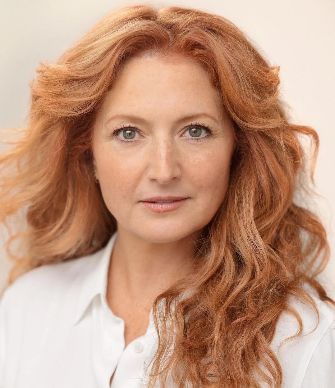 HEADSHOT_Catherine-De-Seve_01.JPG