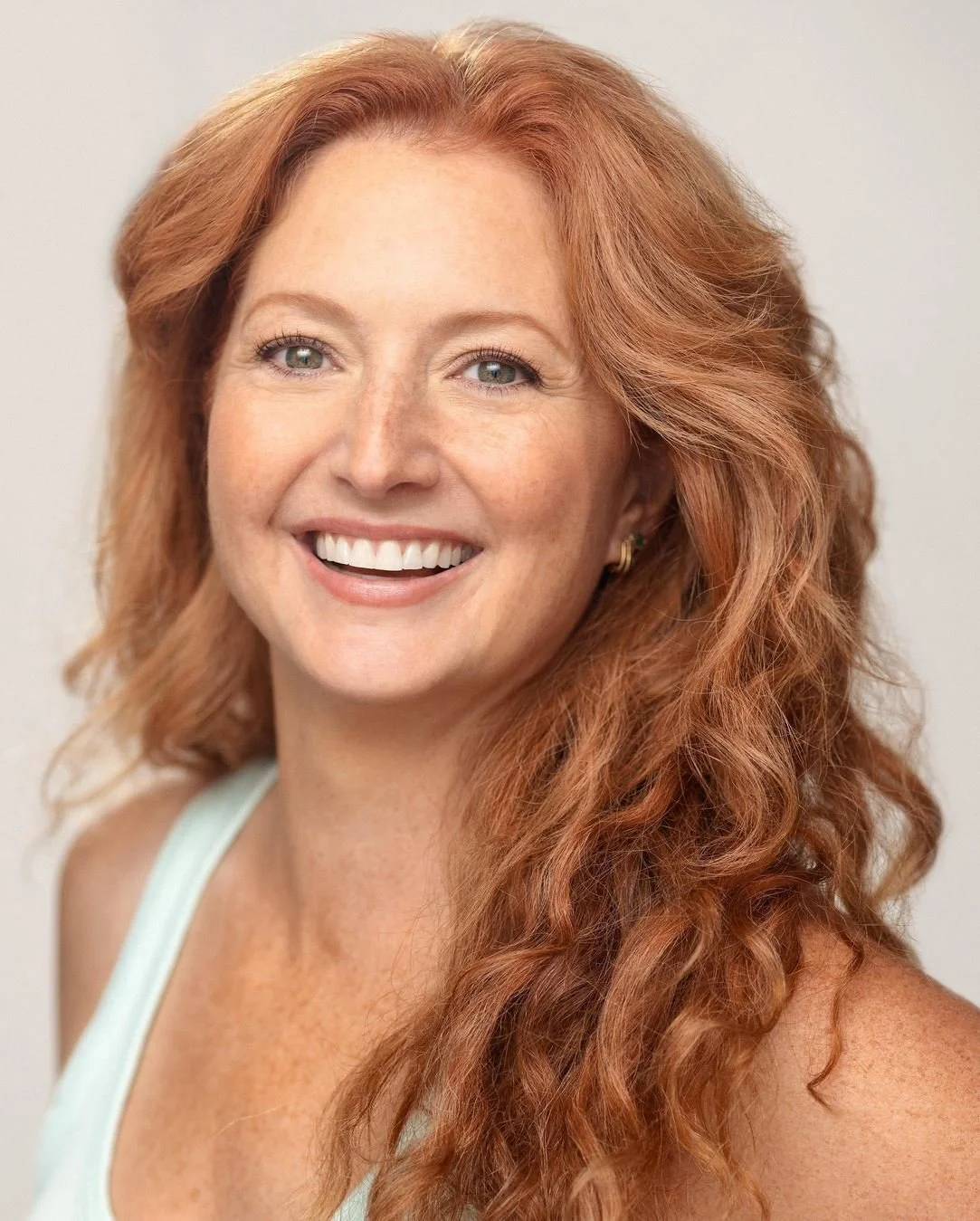 HEADSHOT_Catherine-De-Seve_02.jpg
