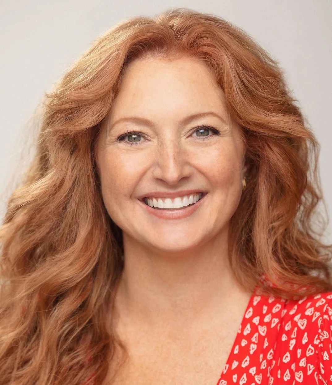 HEADSHOT_Catherine-De-Seve_03.JPG