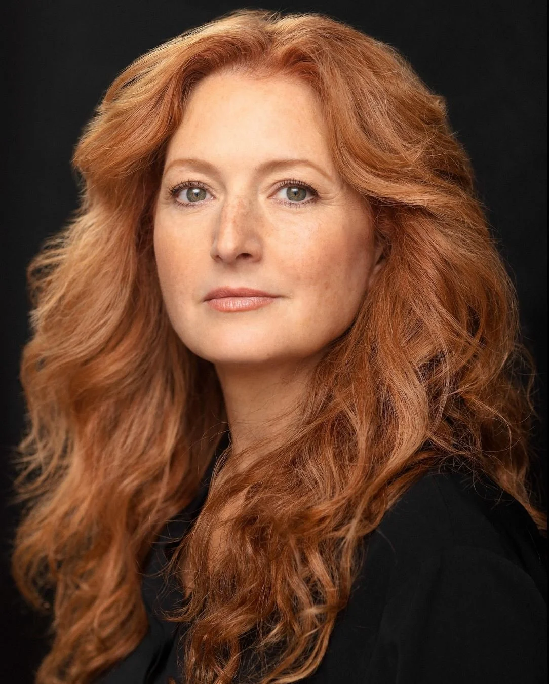 HEADSHOT_Catherine-De-Seve_04.JPG