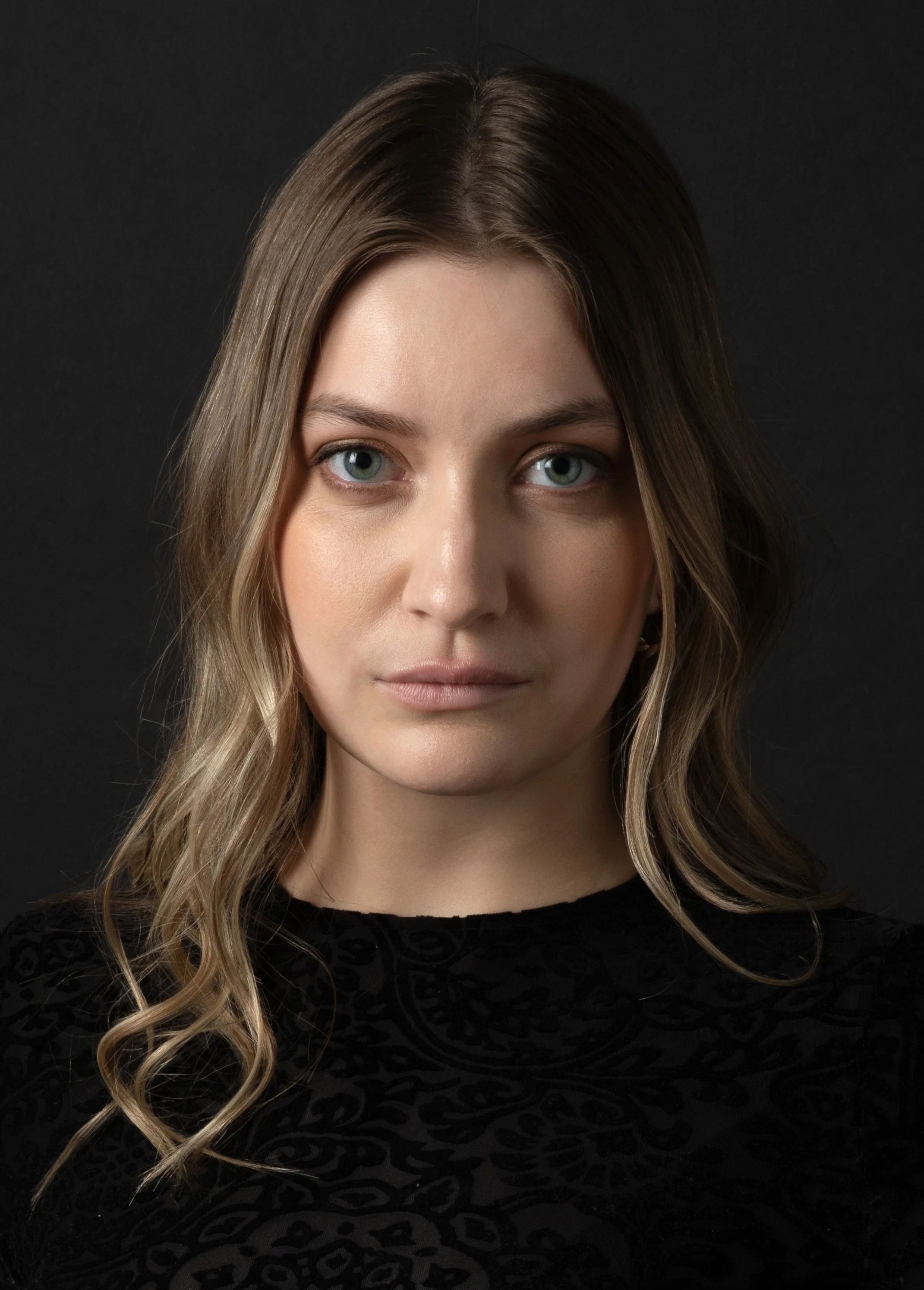 Amélie Trottier_Headshots-9023.JPG