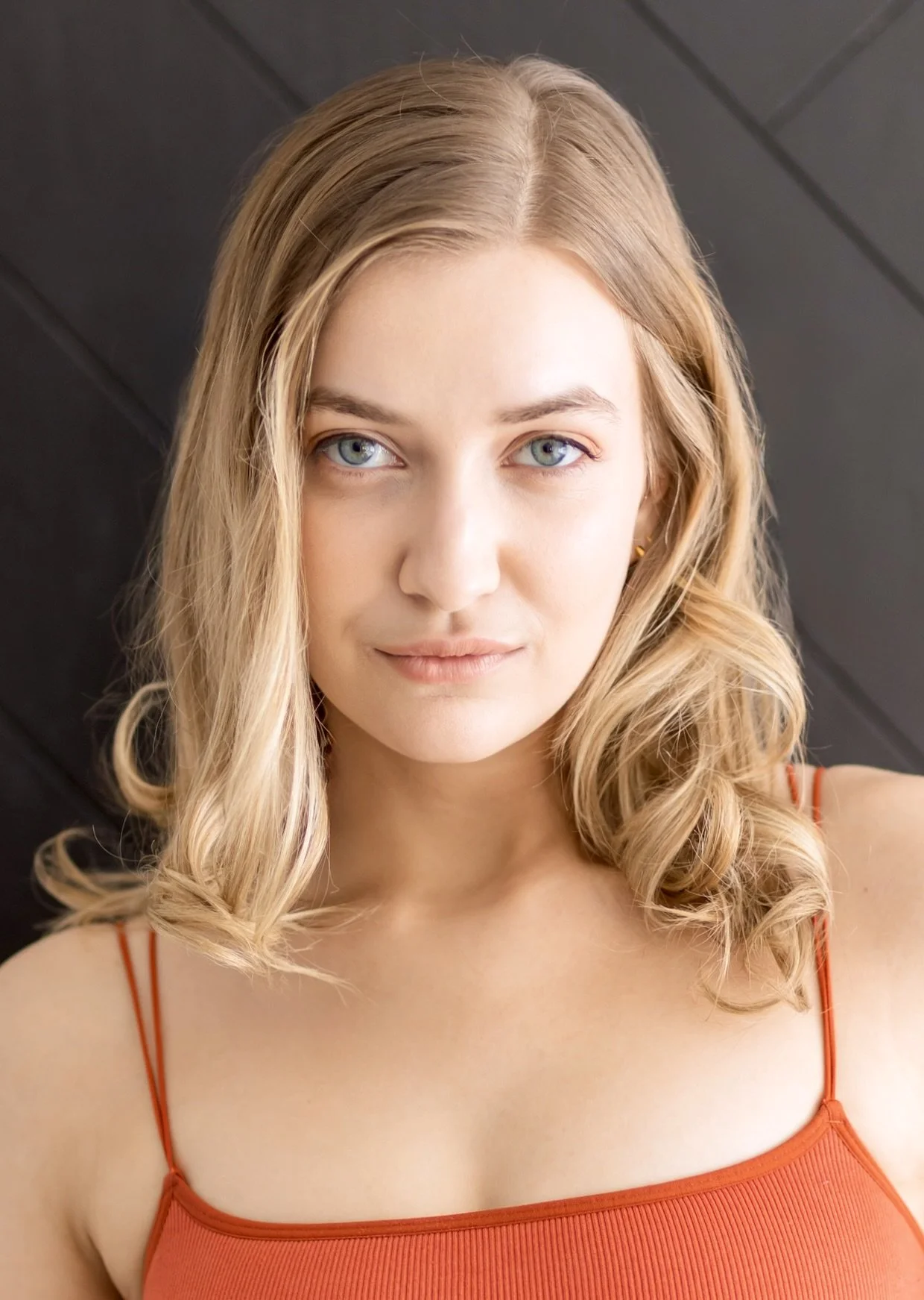 AmelieT_Headshots-Final_LexinePhotographie(vers2)-19.jpg