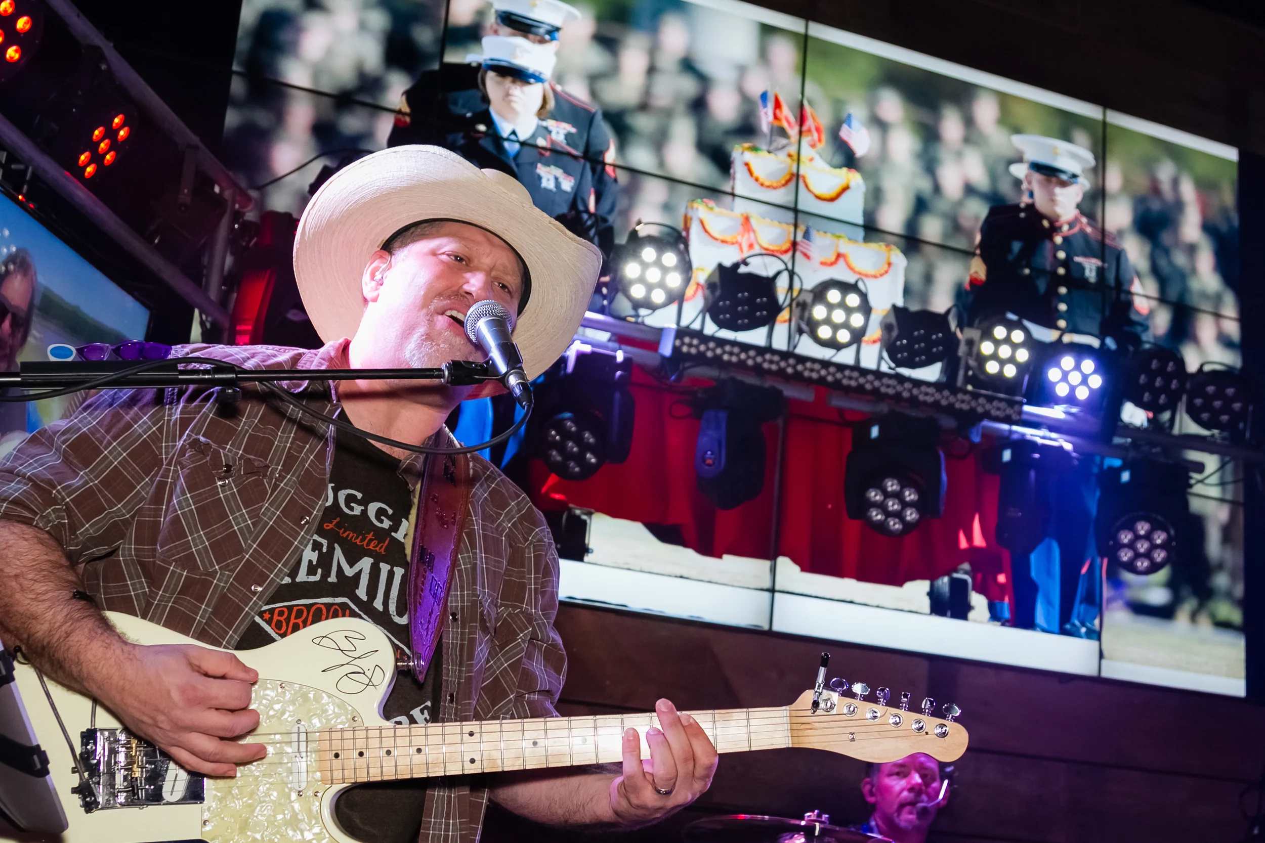 2015.11.10 240th Marine Corp Birthday _Old Crow-0149.jpg
