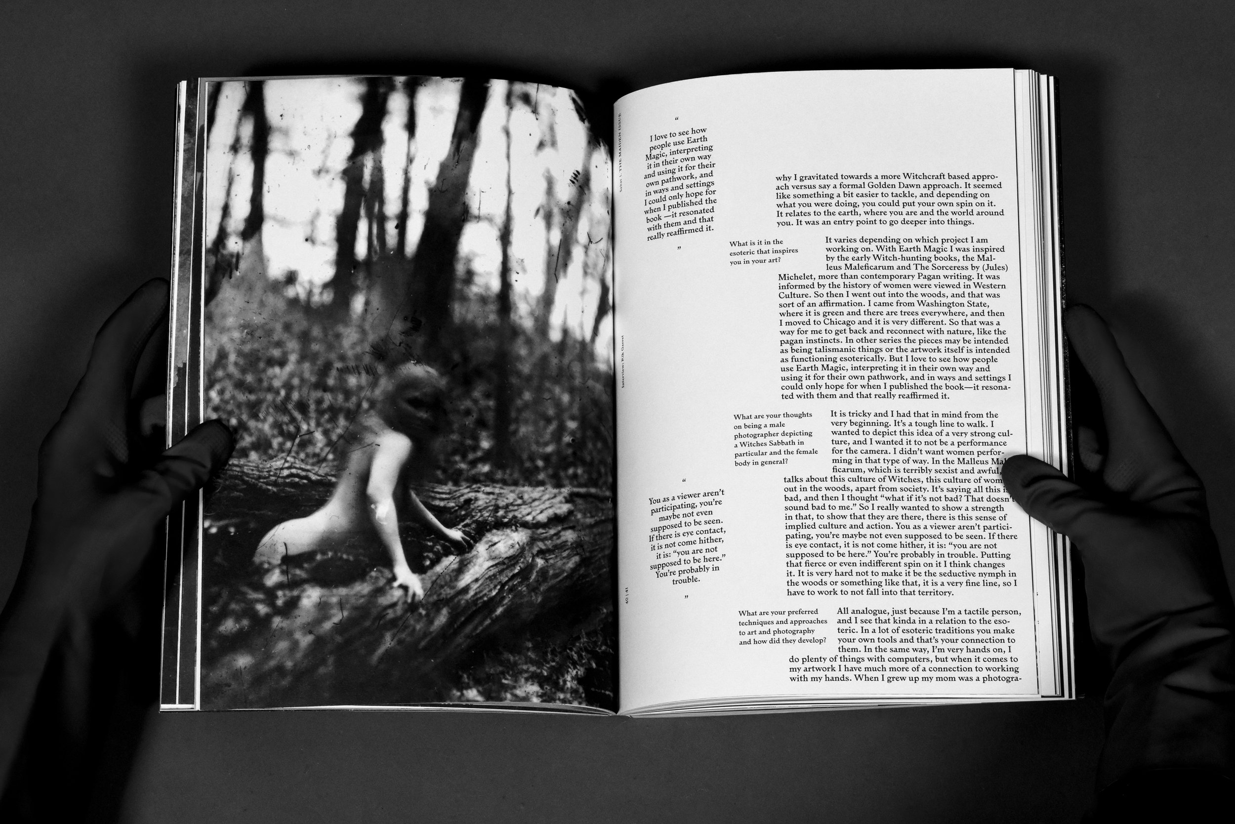The magazine uses just one typeface in one weight: Larish Alte, from Radim Pesko. Hierarchy is achieved playing with size and position of the type on the pages.