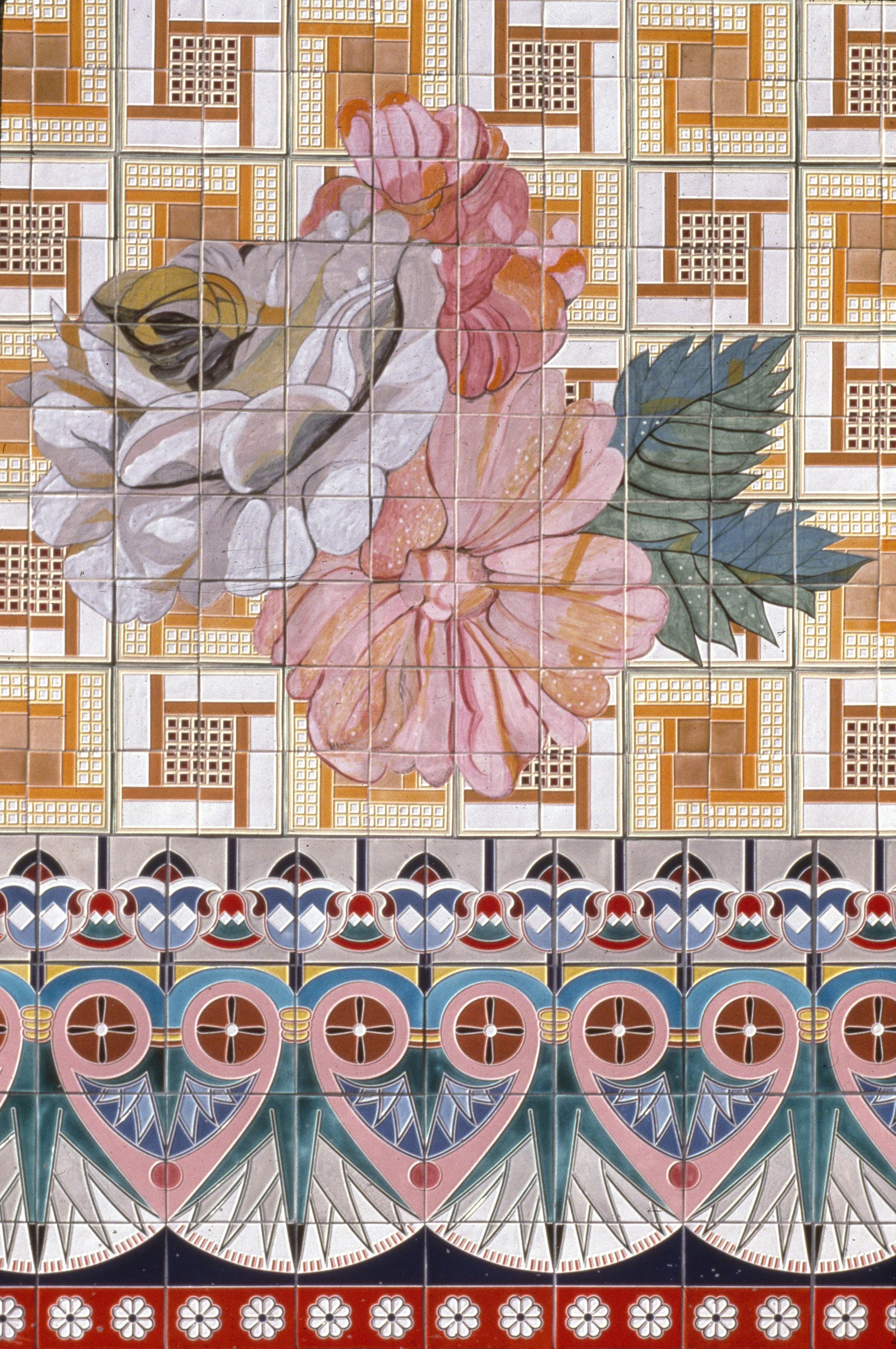 det., tiled wall with Egyptian wainscott