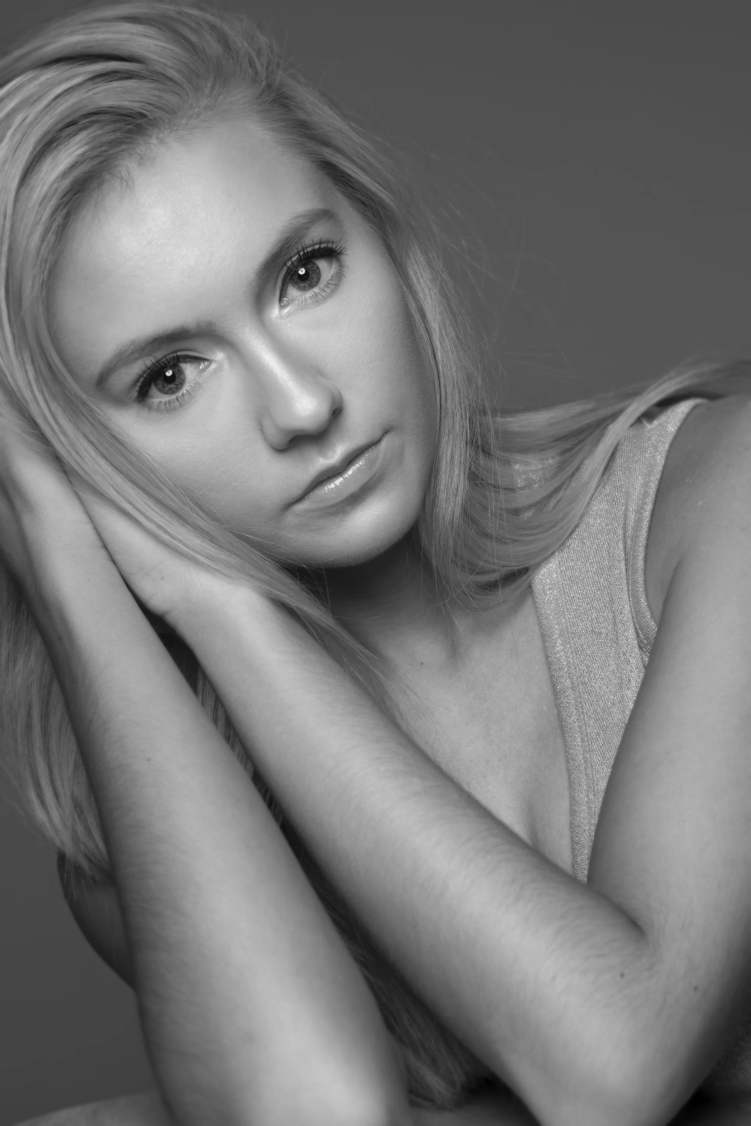 cestlabree|studio|amy|5593bw.jpg