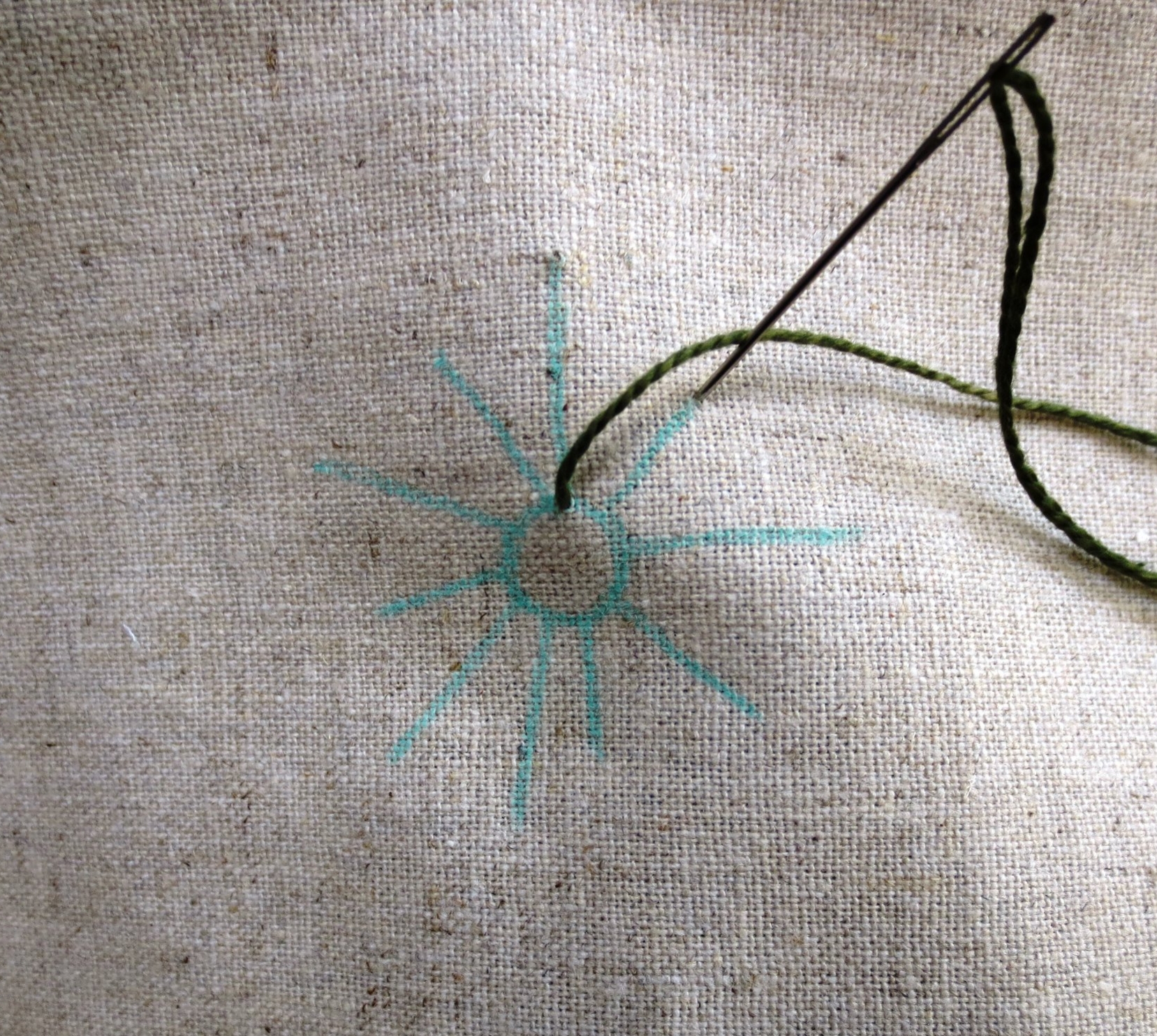 buttonhole flower stitch 2.JPG