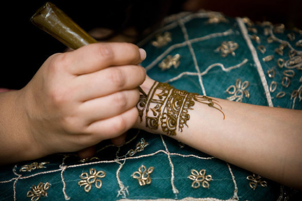 Academy-henna-gallery-01.jpg