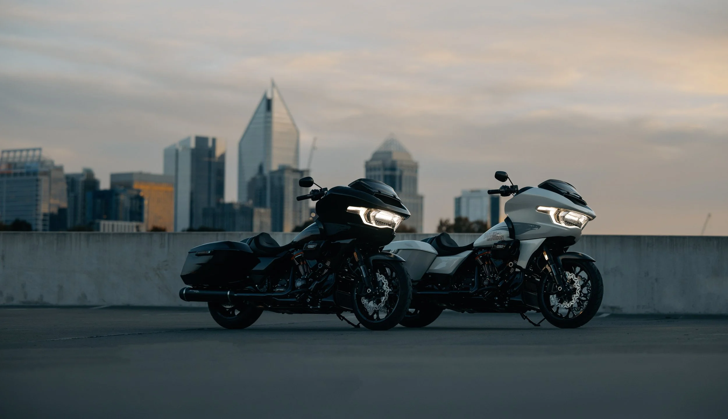 MY24-FLTRXSTSE-BEAUTY-2165-BW-Pano copy.jpg