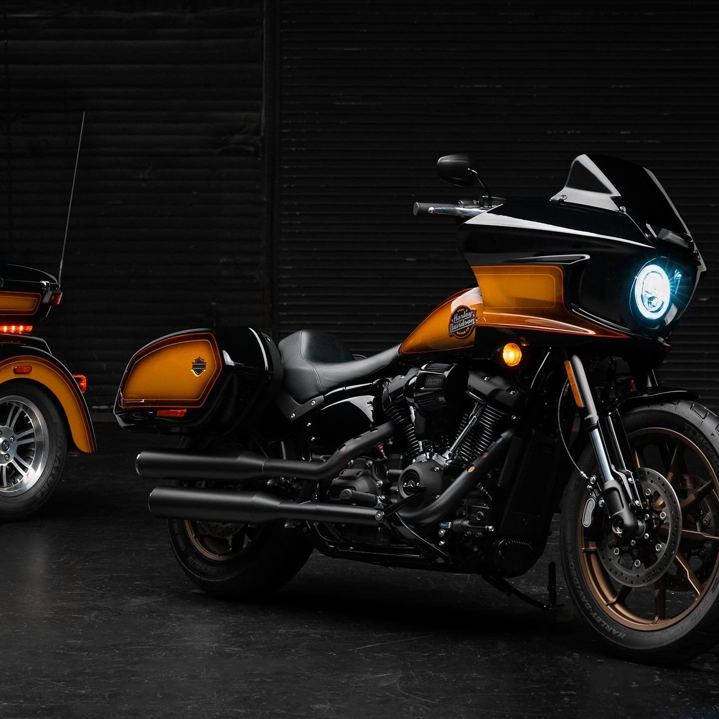 2024 TOBACCO FADE ENTHUSIAST COLLECTION @harleydavidson .
.
.
.
.
#harleydavidson #triglideultra #lowriderst #ultralimited #tobaccofade2024 #laurelcanyon #california #canon #r5 #motorcyclesofinstagram #rocknroll