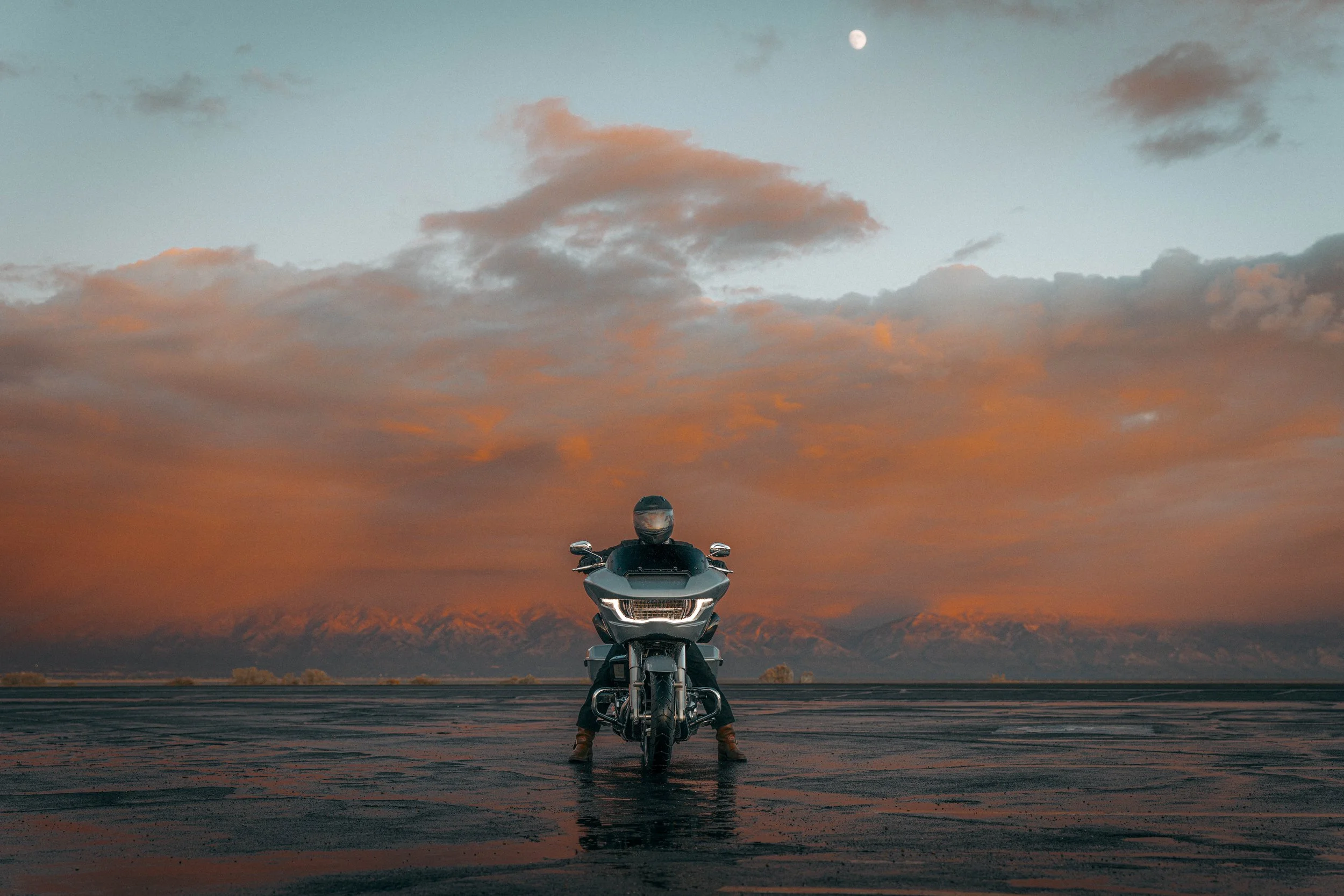 MY25-CS-FLTRX-Beauty-BW-13029-BW copy.jpg