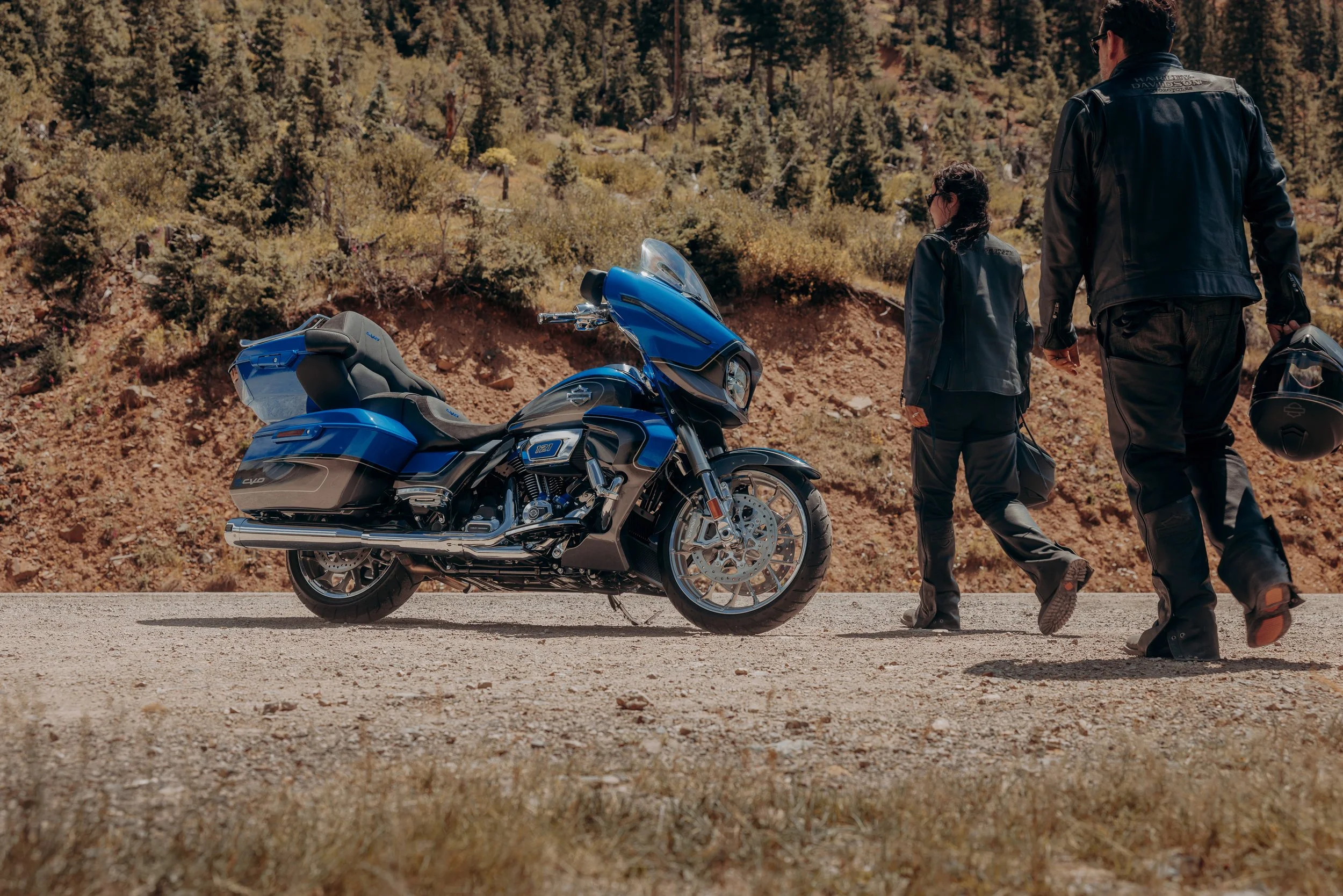 26-flhxlse-lifestyle-0018-bwjc copy.jpg