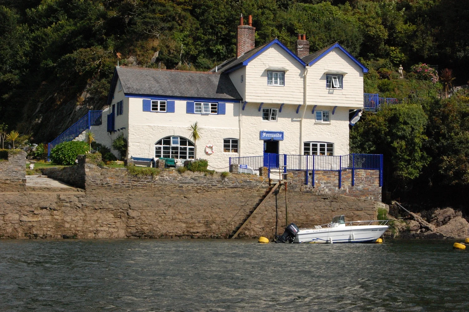 Du Maurier's Ferryside