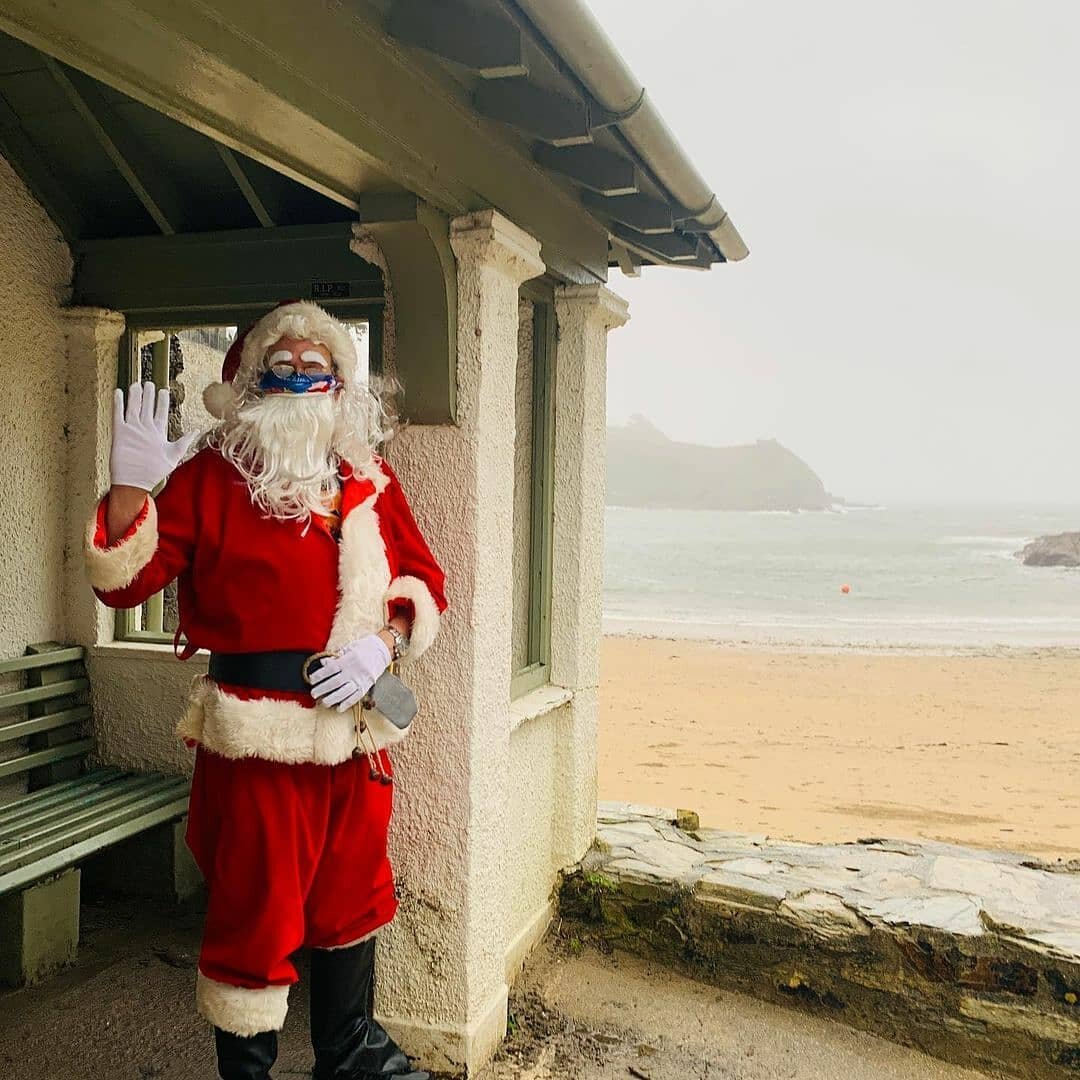 Reposted from @readymoneybeachshop

The main man made it to the beach this week!

 We&rsquo;ve got a very special visitor at Readymoney this morning. The weather is a bit tricksy but we&rsquo;re full of Christmas spirit and it&rsquo;s heartwarming to