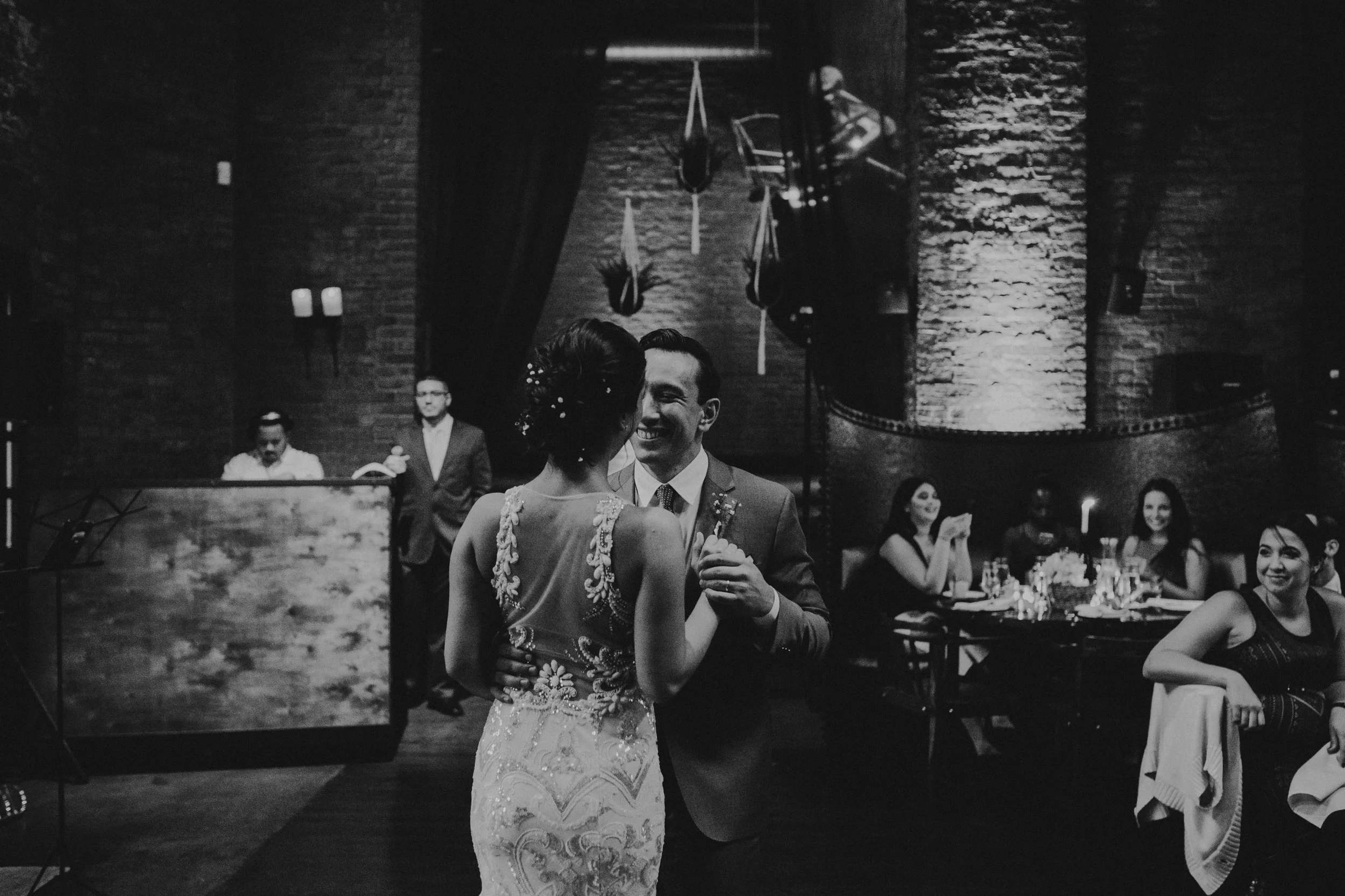 MY_MOON_WILLIAMSBURG_WEDDING 2519.jpg