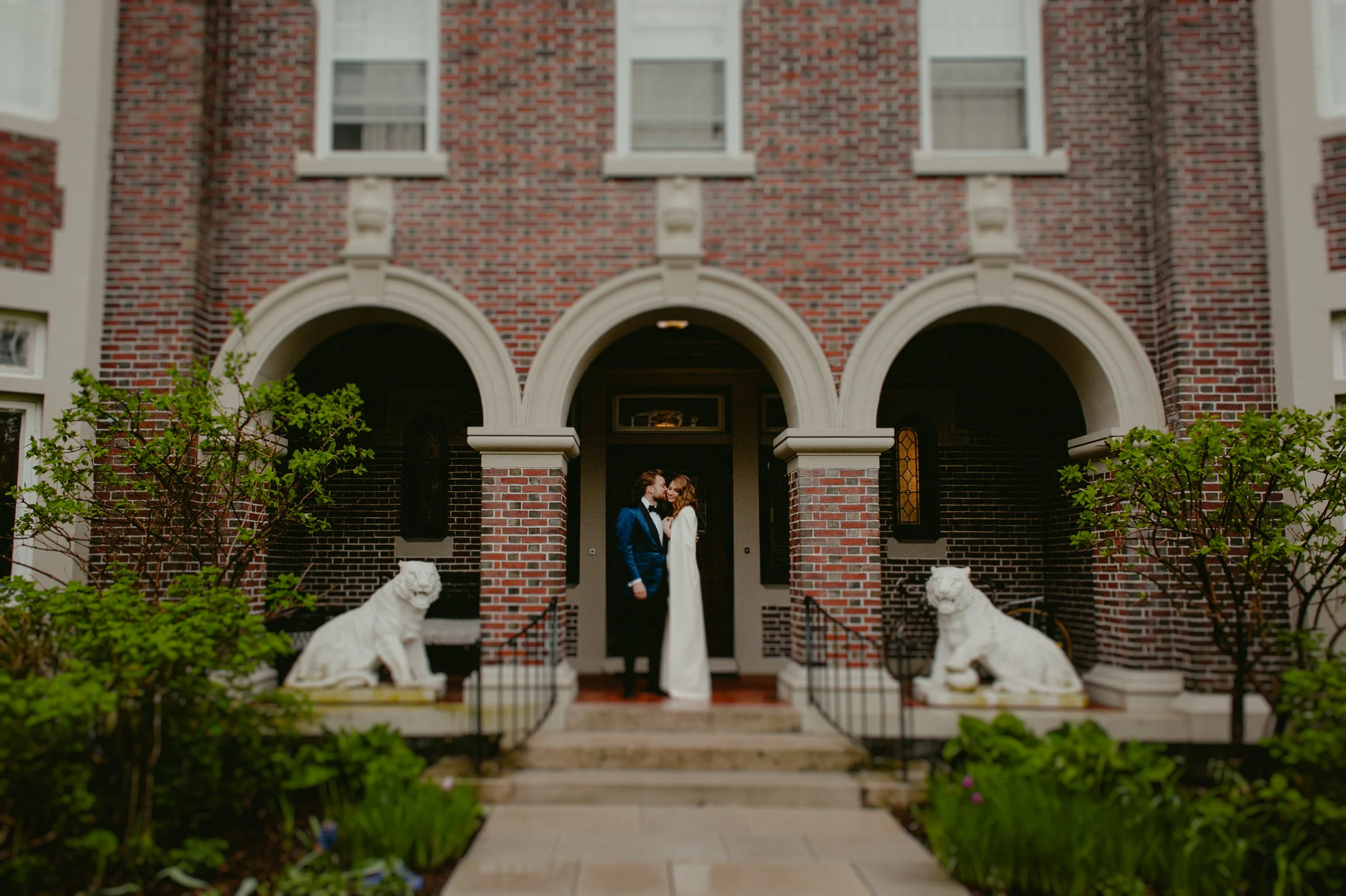 Tiger_House_The_Inn_at_Hudson-Wedding_Chellise_Michael_Photography-318.jpg
