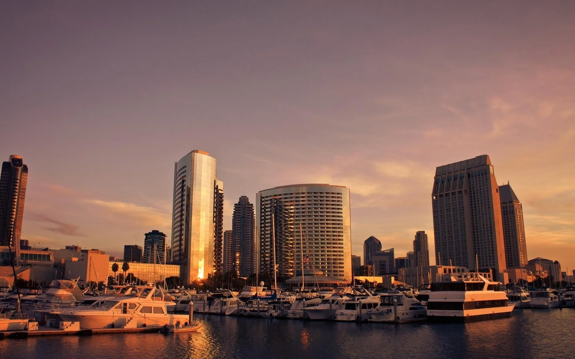san-diego_usa_skyline_sunset_buildings_boats_hd-wallpaper-46037.jpg