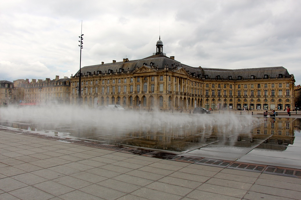Miroir d’eau – Place de la Bourse