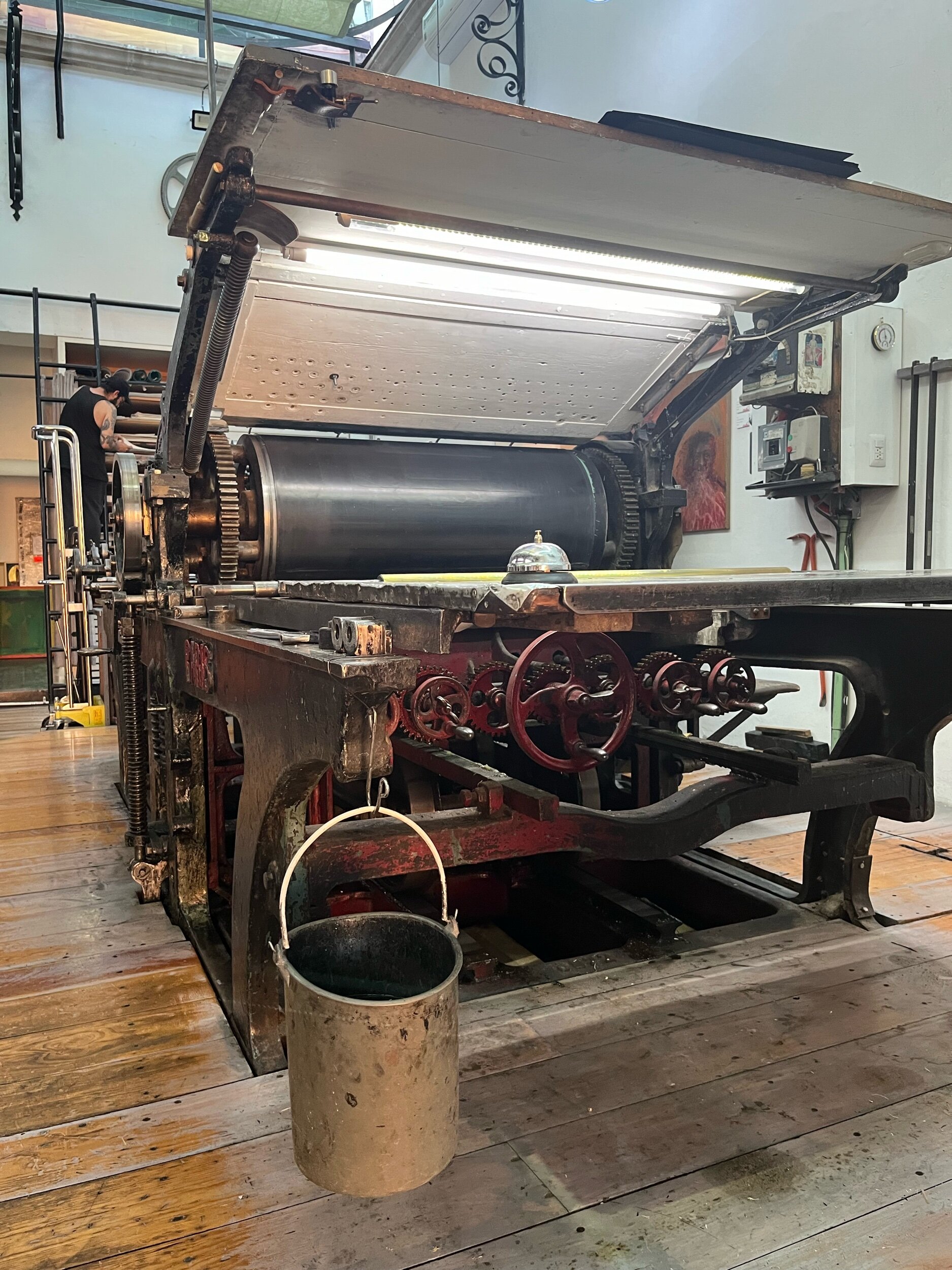 FF5B2B77-AB24-4D44-83DC-1DB01556B176