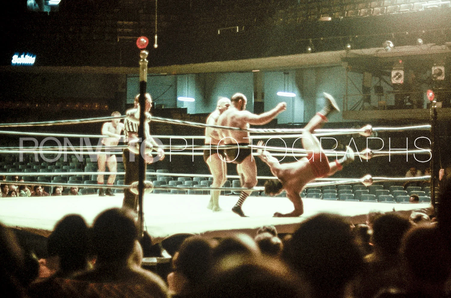 Wrestling at the Olympic auditorium, 1962, Los Angeles
