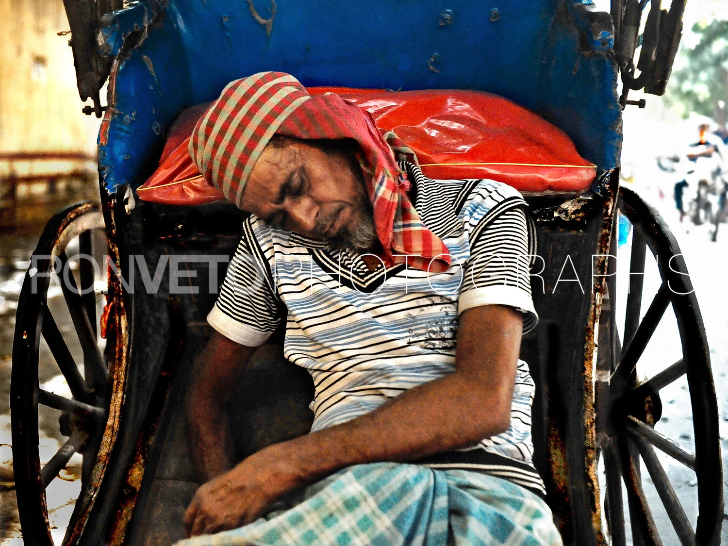 Taking a break, Calcutta, India