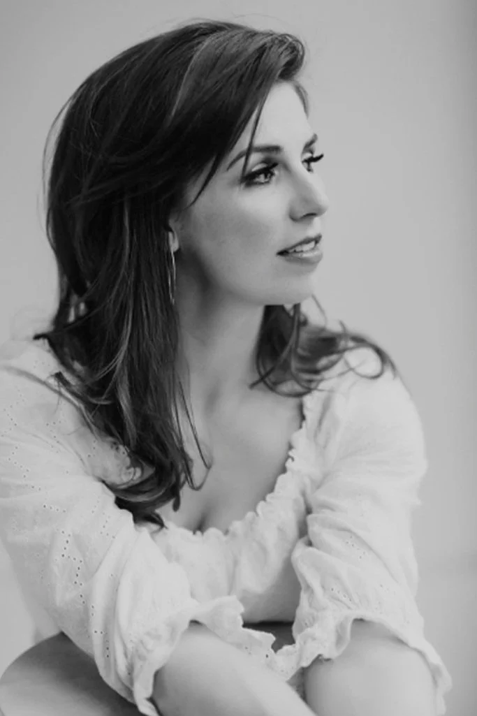 Headshot of Shannon Oslick, Honest Magazine Founder