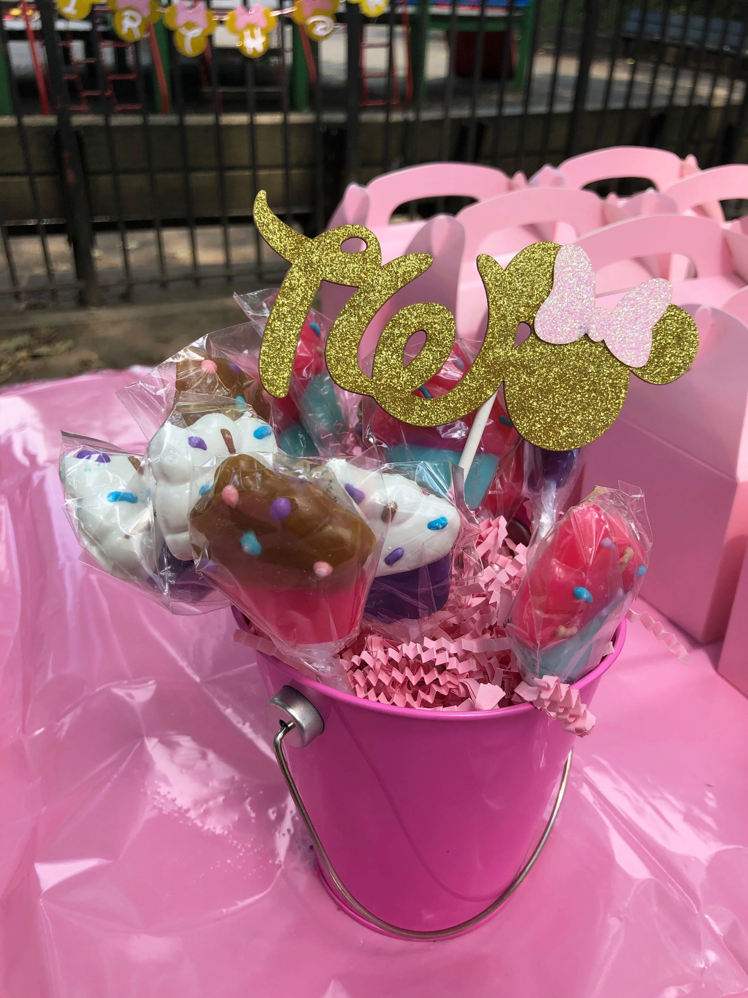 cupcake lollipops.jpg