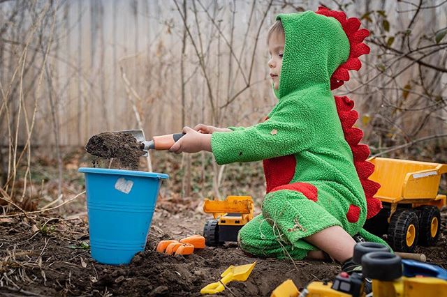 Someday, millions of years from now, archeologists will discover remains of a primitive civilization  and conclude they had a strange practice of cultivating the earth wearing green costumes. #documentyourdays #documentaryfamilyphotography #thedocume