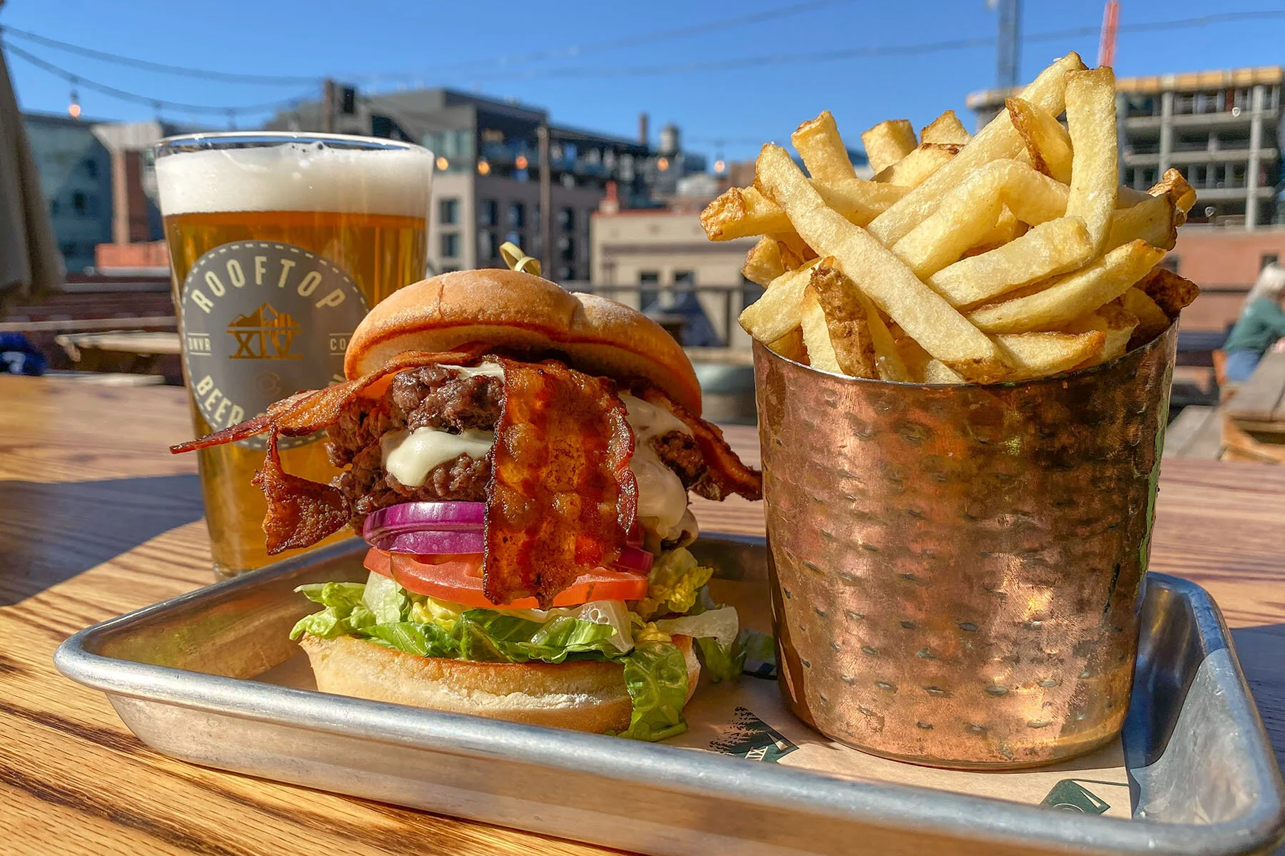 Tap Fourteen Burger-1 WEB.jpg