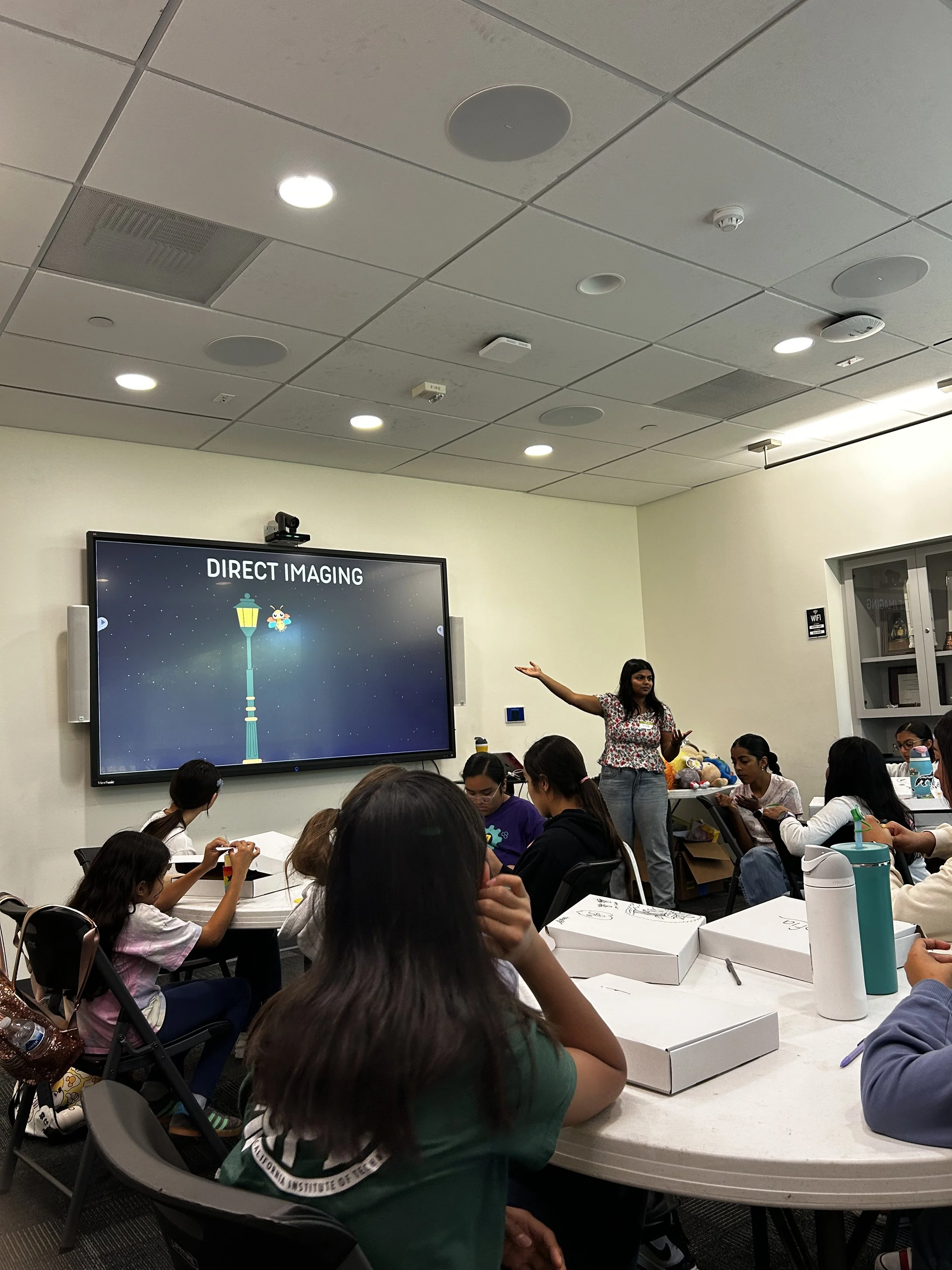 Learning about exoplanet detection methods with Facilitator Vidya