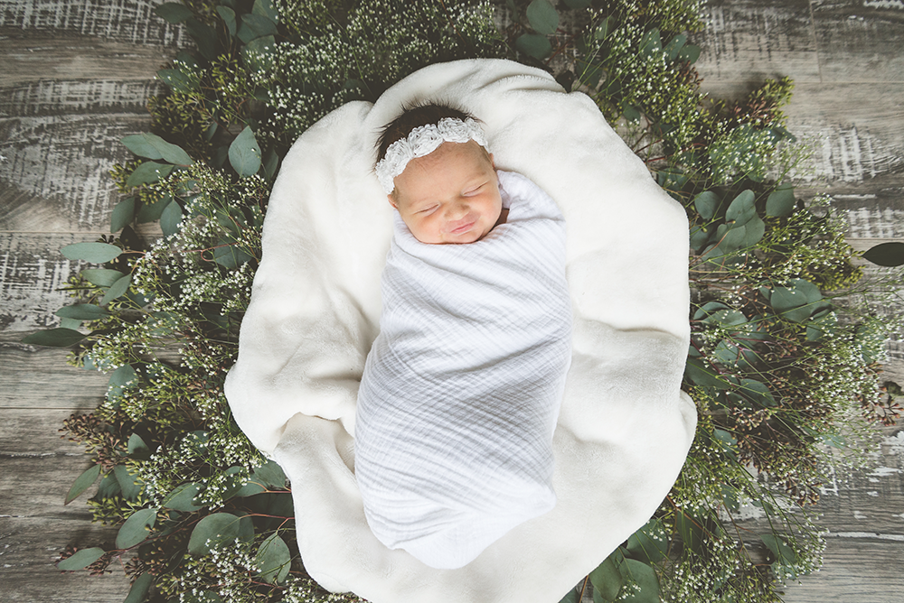 PortlandOregonNewbornPhotographer21.png