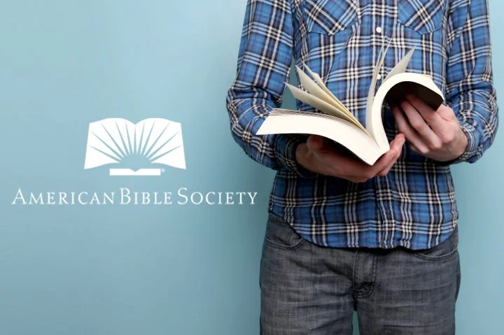 Throwing snowballs on Broadway using Kinect technology