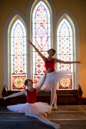Maple+Leaf+School+of+Russian+Ballet.jpg