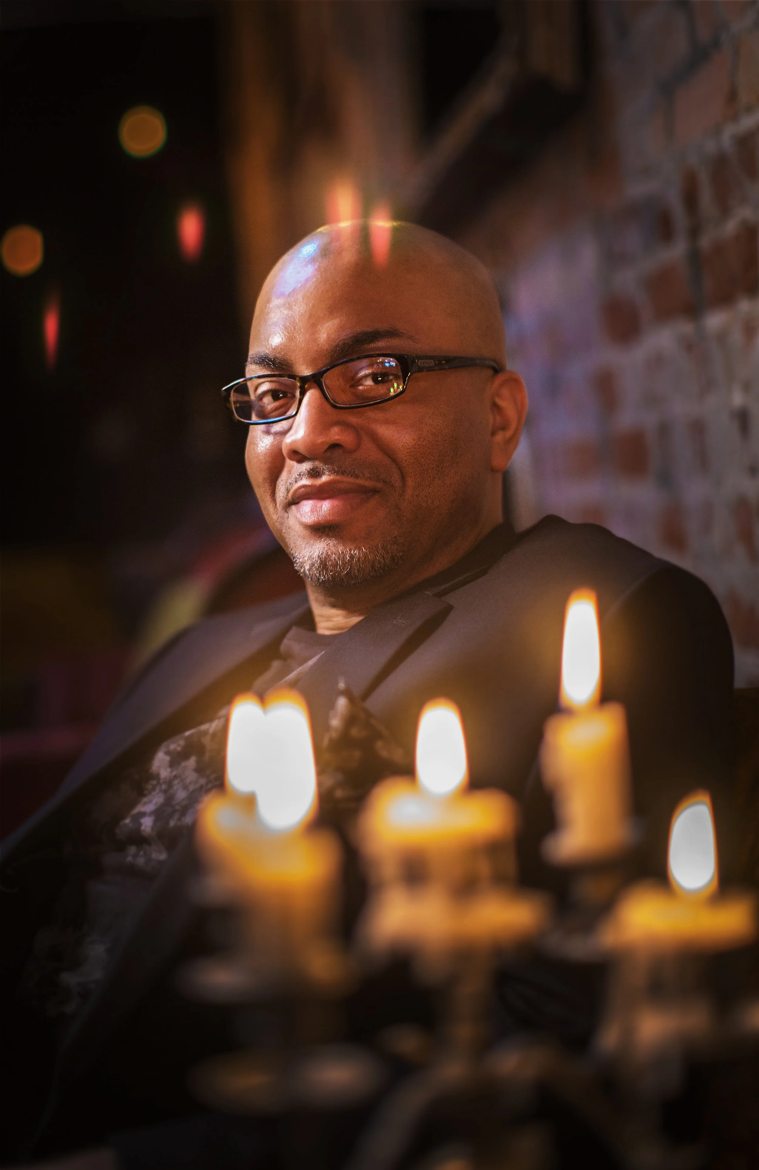Photo of author Rashod Ollison by Hyunsoo Leo Kim (Source: www.rashodollison.com).
