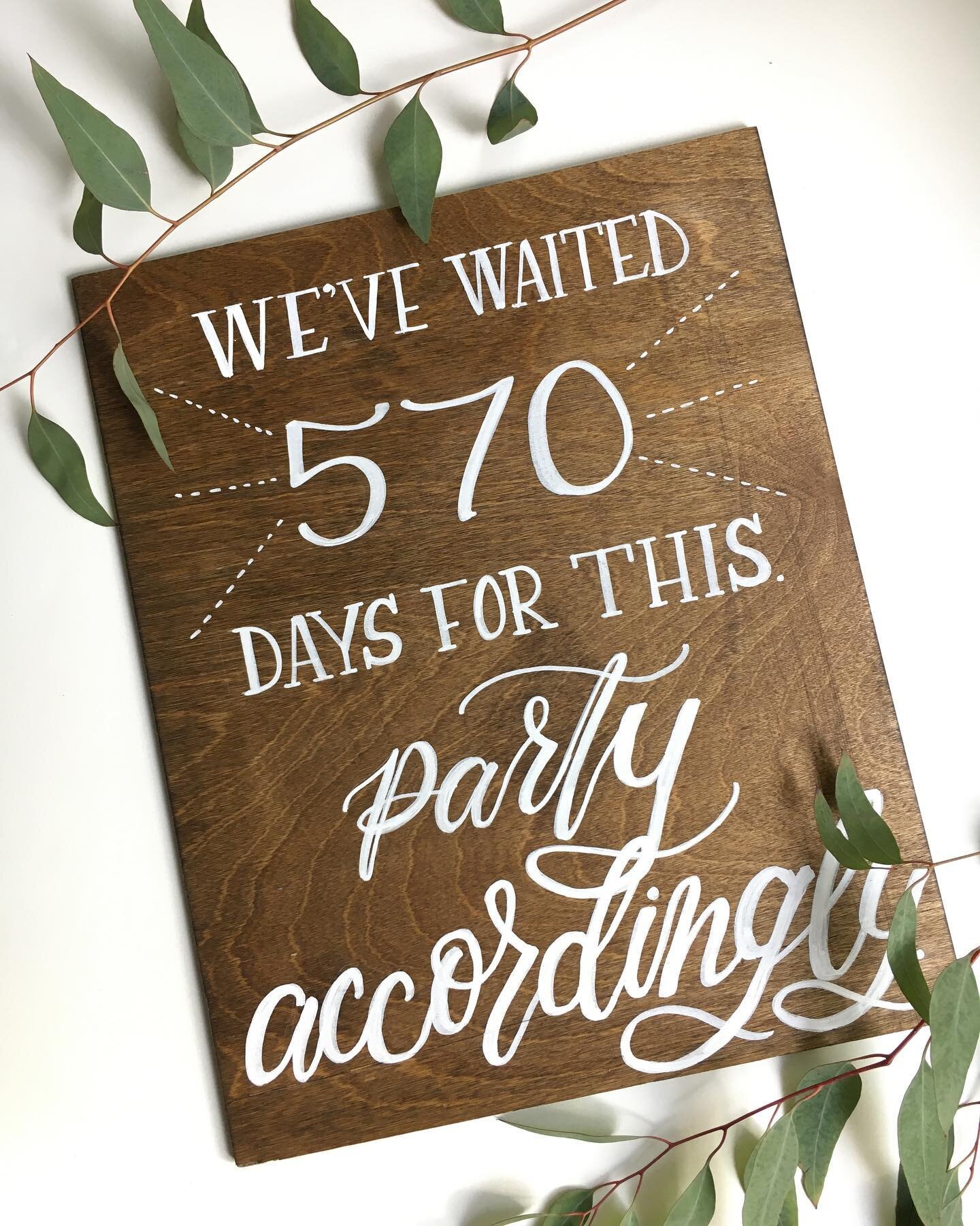 To all the couples who had to postpone their wedding due to the pandemic and are now able to celebrate with their families and friends, PARTY ACCORDINGLY. 🎉🥂🍾🤗
.
.
.
#ohmaiartcreations #weddingwelcomesign #weddingdetails #handletteredtype #handdr