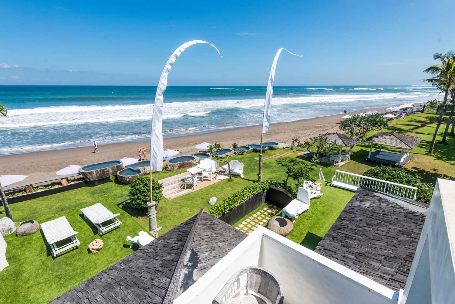 Morabito-Art-Villa-Beach-House-vigie-exterior-1-small.jpg