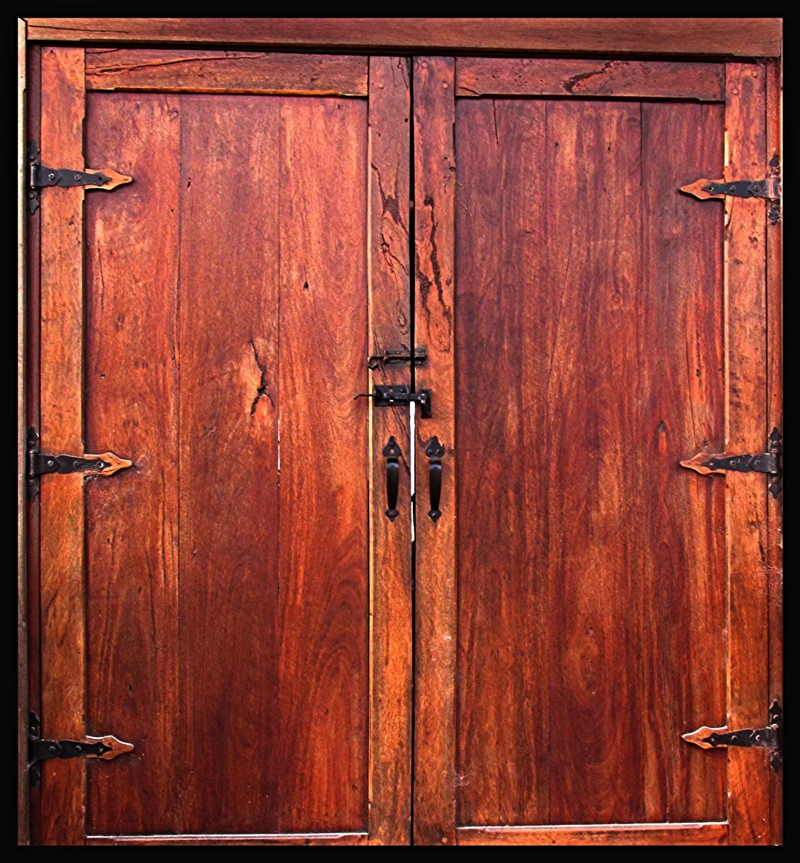 rusticdoor.jpg