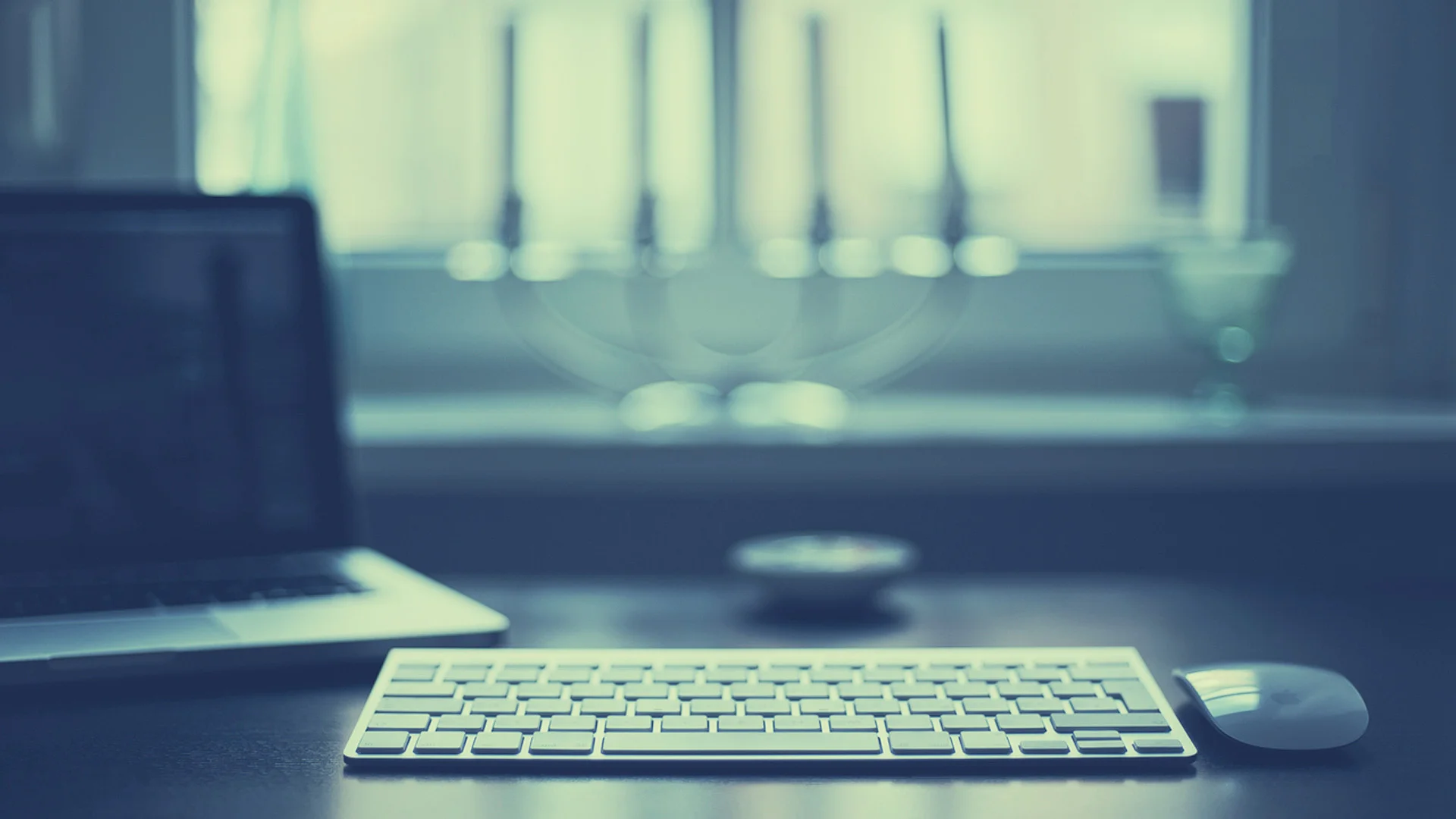 At-the-Office-Mac-Apple-Wallpapers-Creative-Planning-298219.jpg