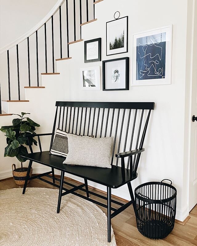 This entryway feels so tranquil. A much needed feeling at a time like this. Hope you all are hanging in there. |
:
:
:
:
:
#makingmyhaven #mymidcenturymix #showmeyourstyled #homedecorating #home #shakeupyourstyle #homedesigner #housegoals #housestagi